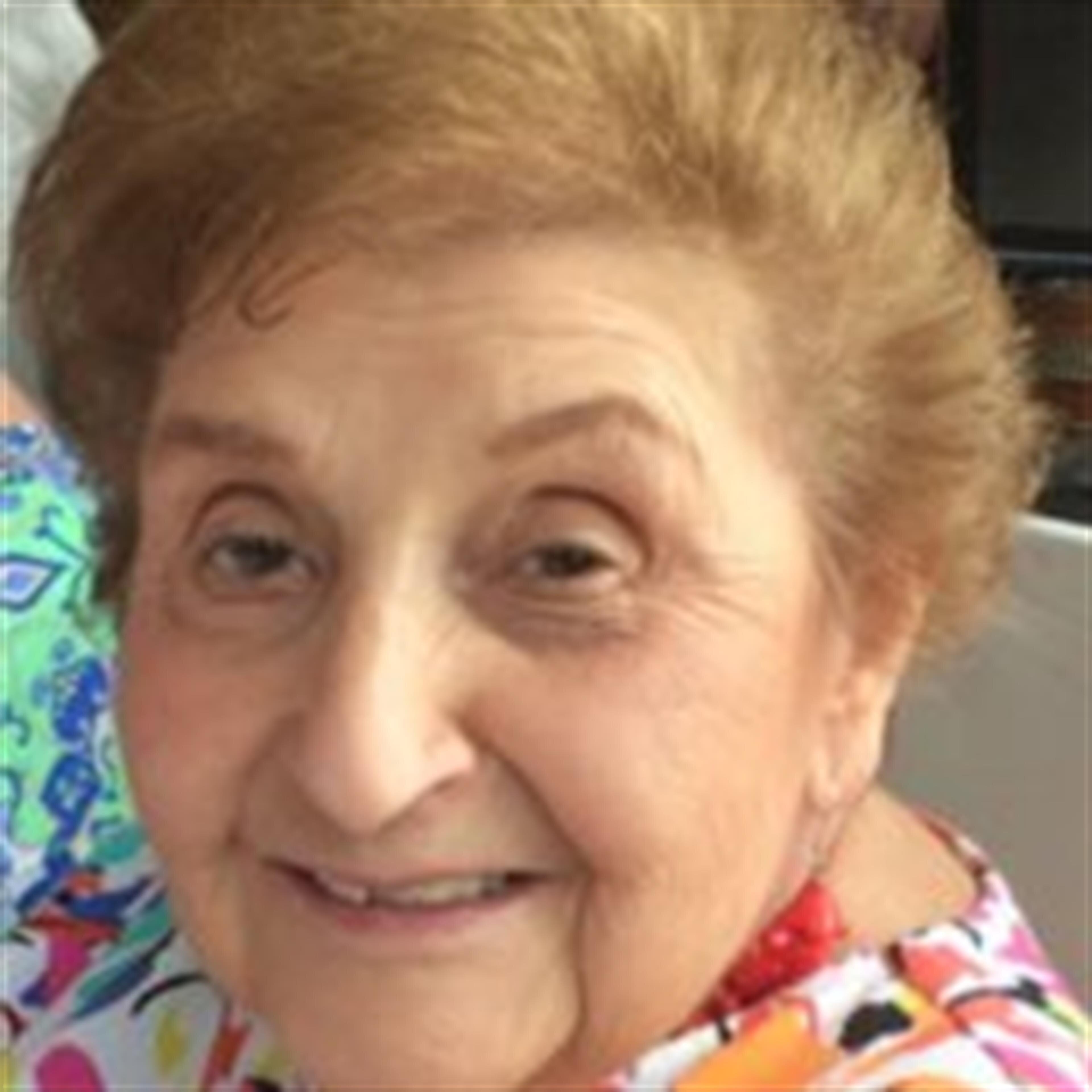Beverly  Schwartz