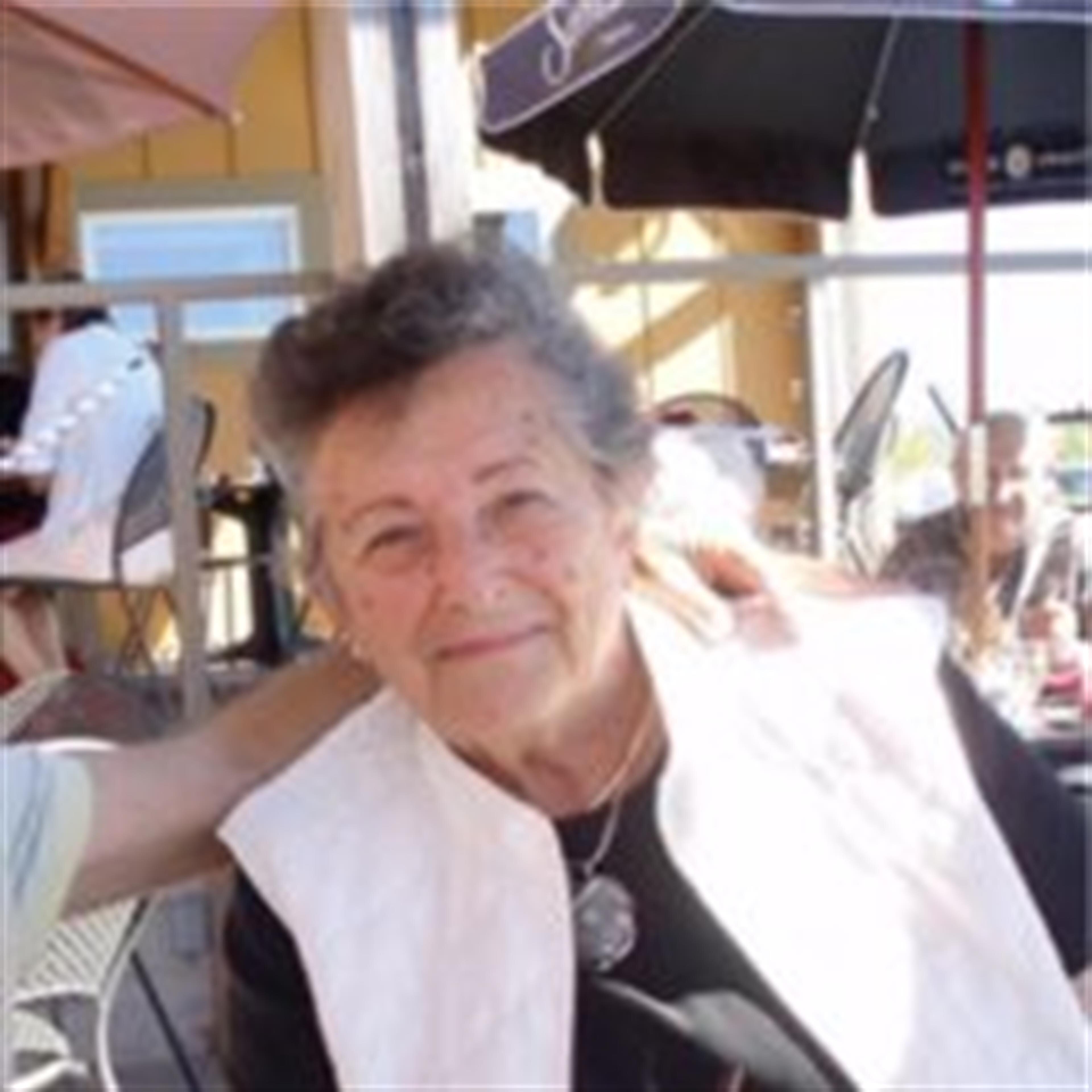 Therese  Becker