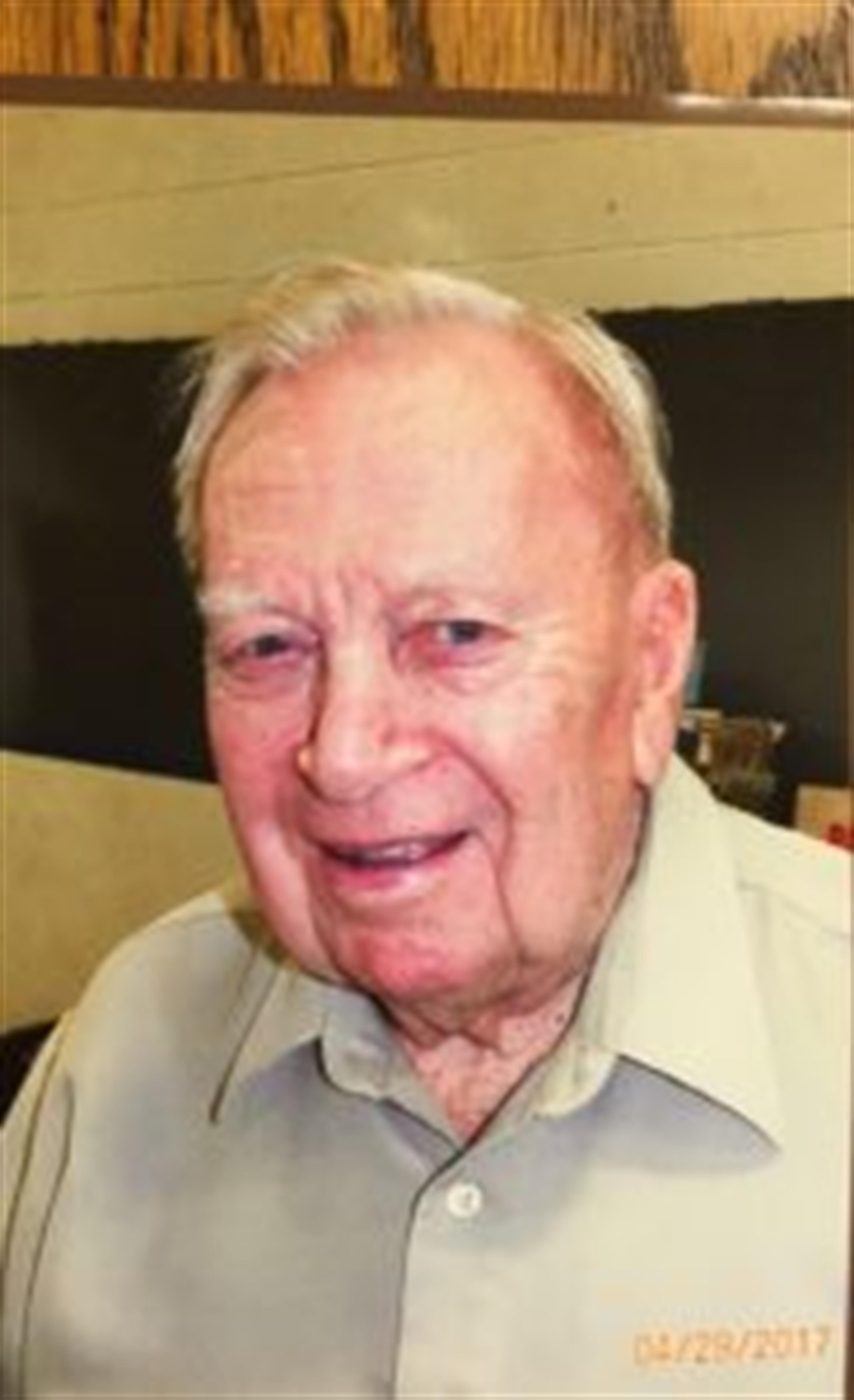 Paul E. Knapp