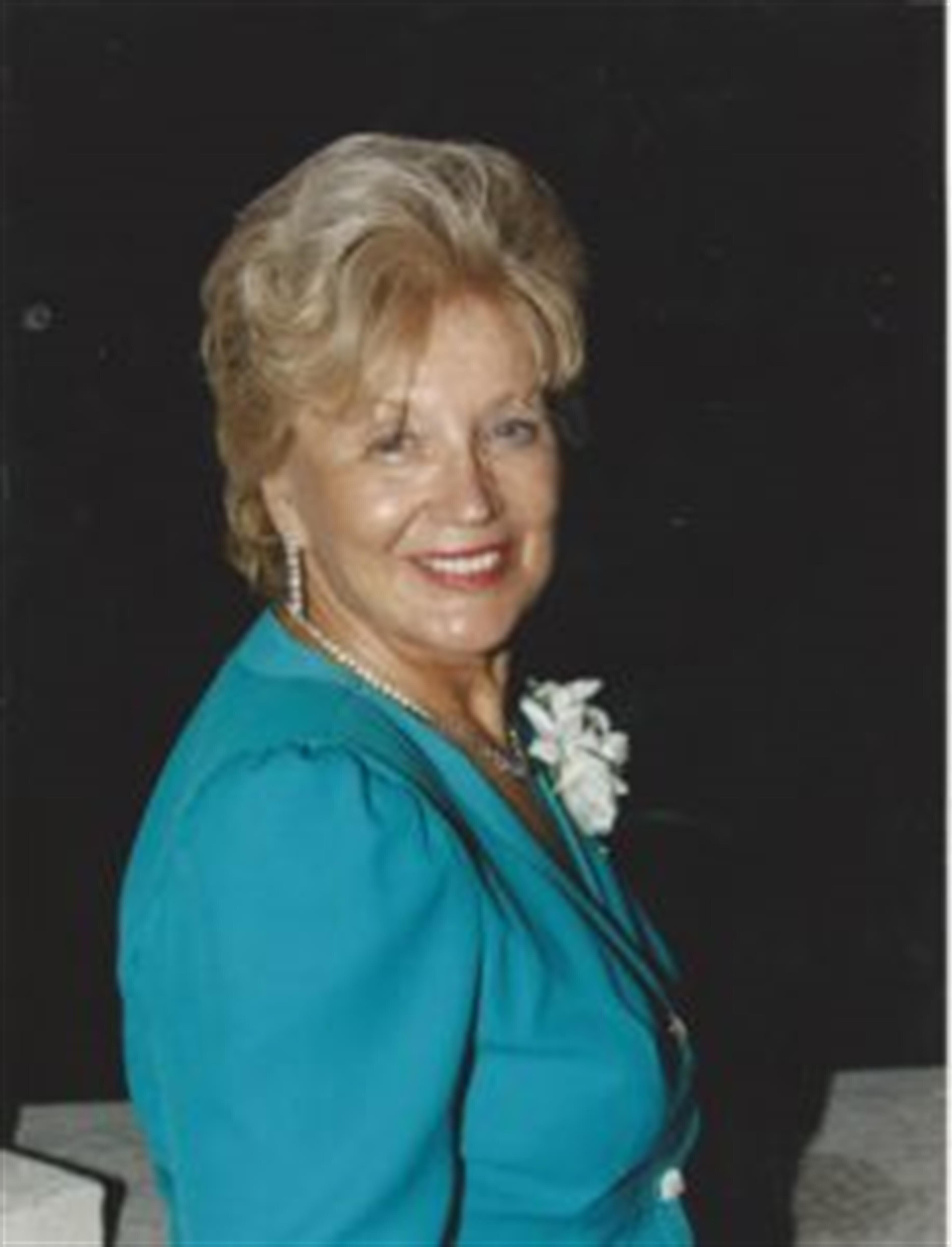 Veronica May (Lutz) Awis