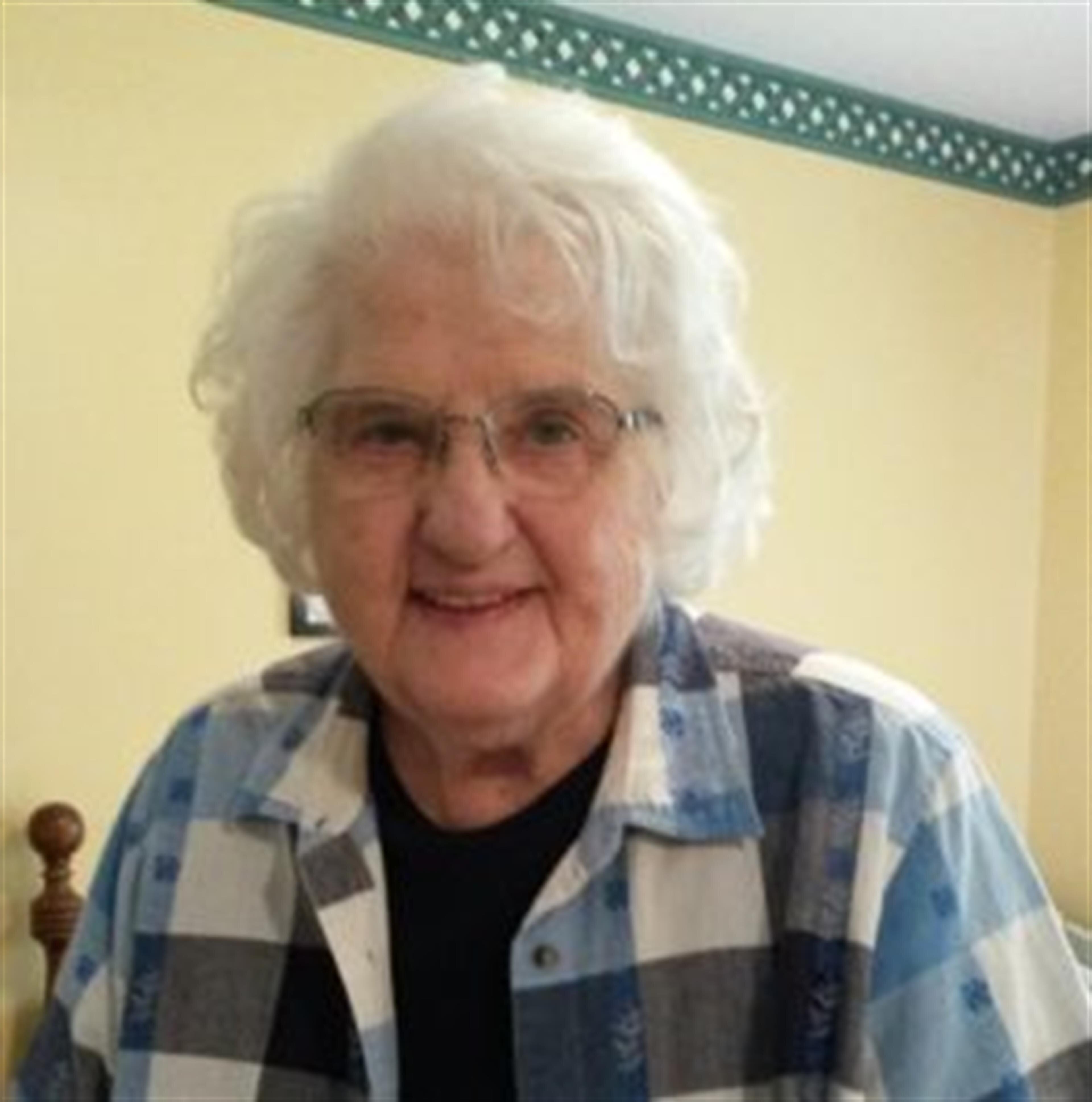 Ruth Lillian Carriere