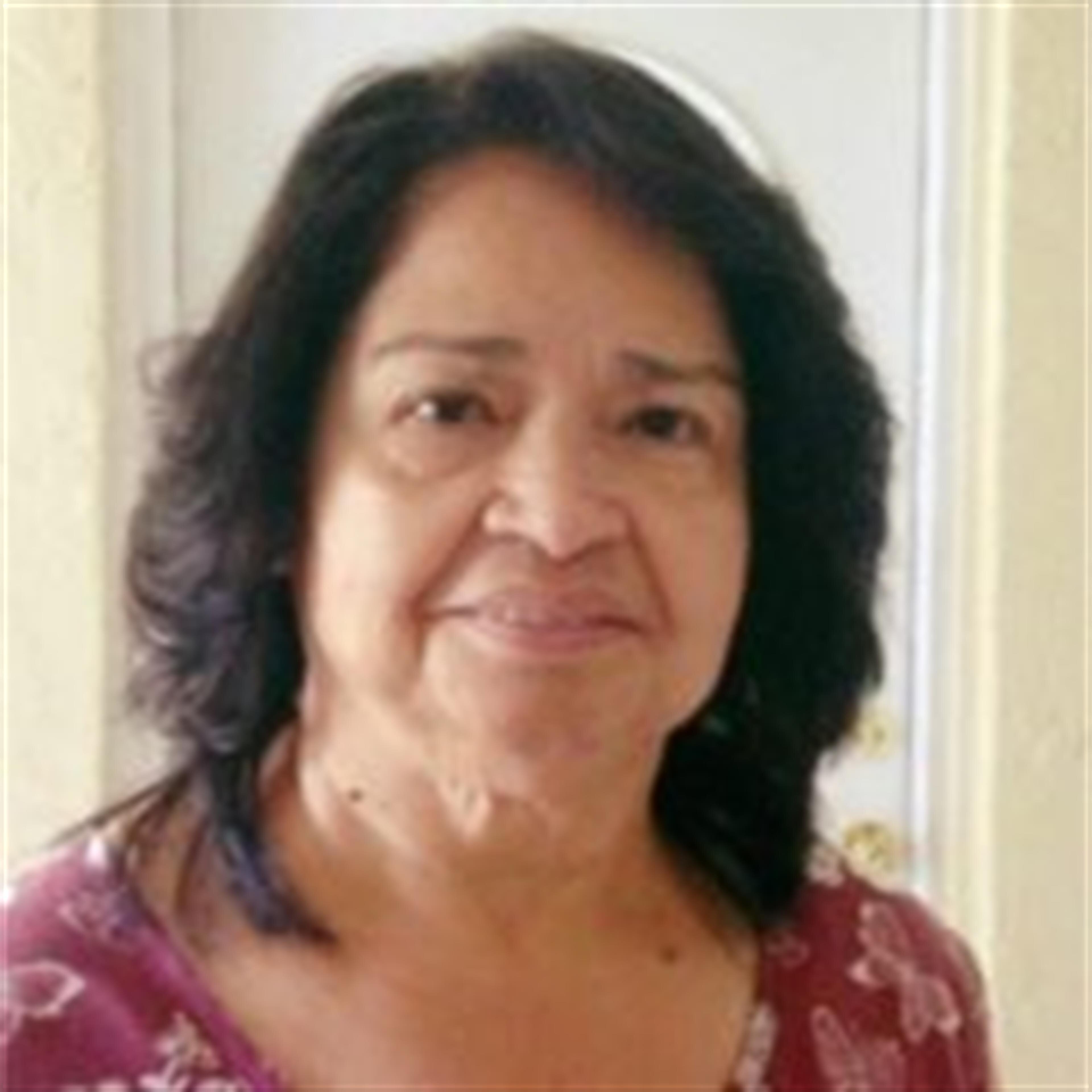 Ramona  Reyes