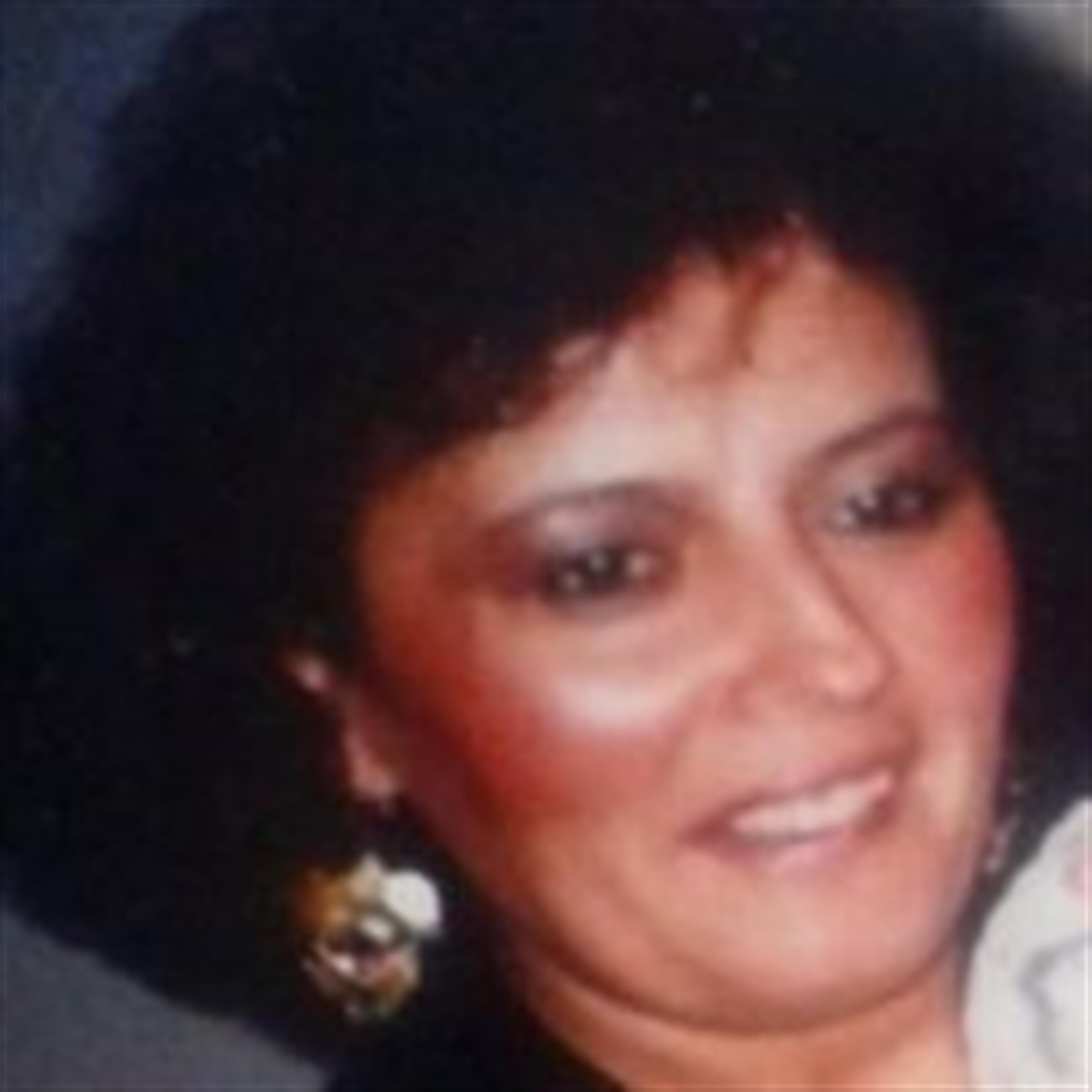 Elisa  Gouker
