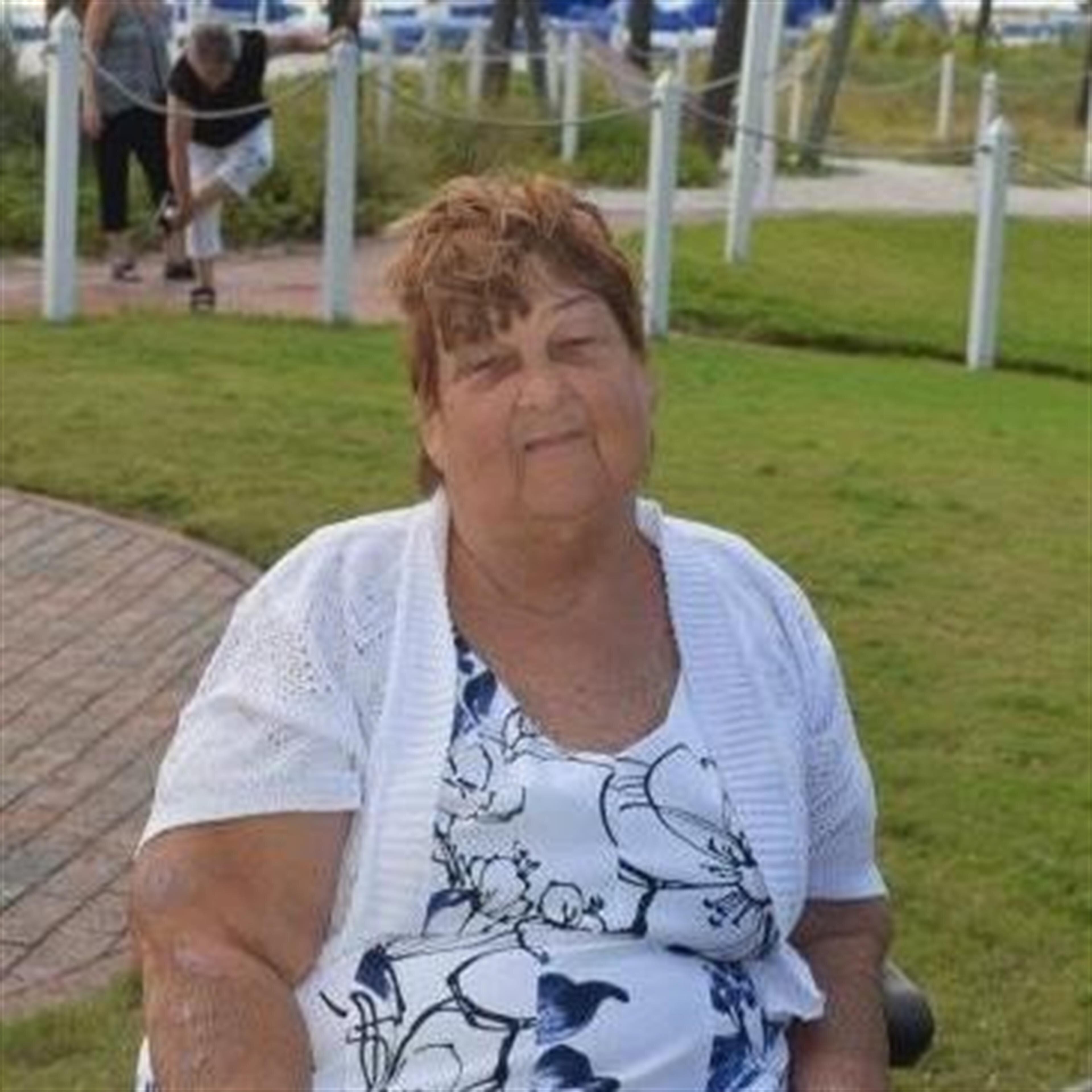 Janet Lee Amole