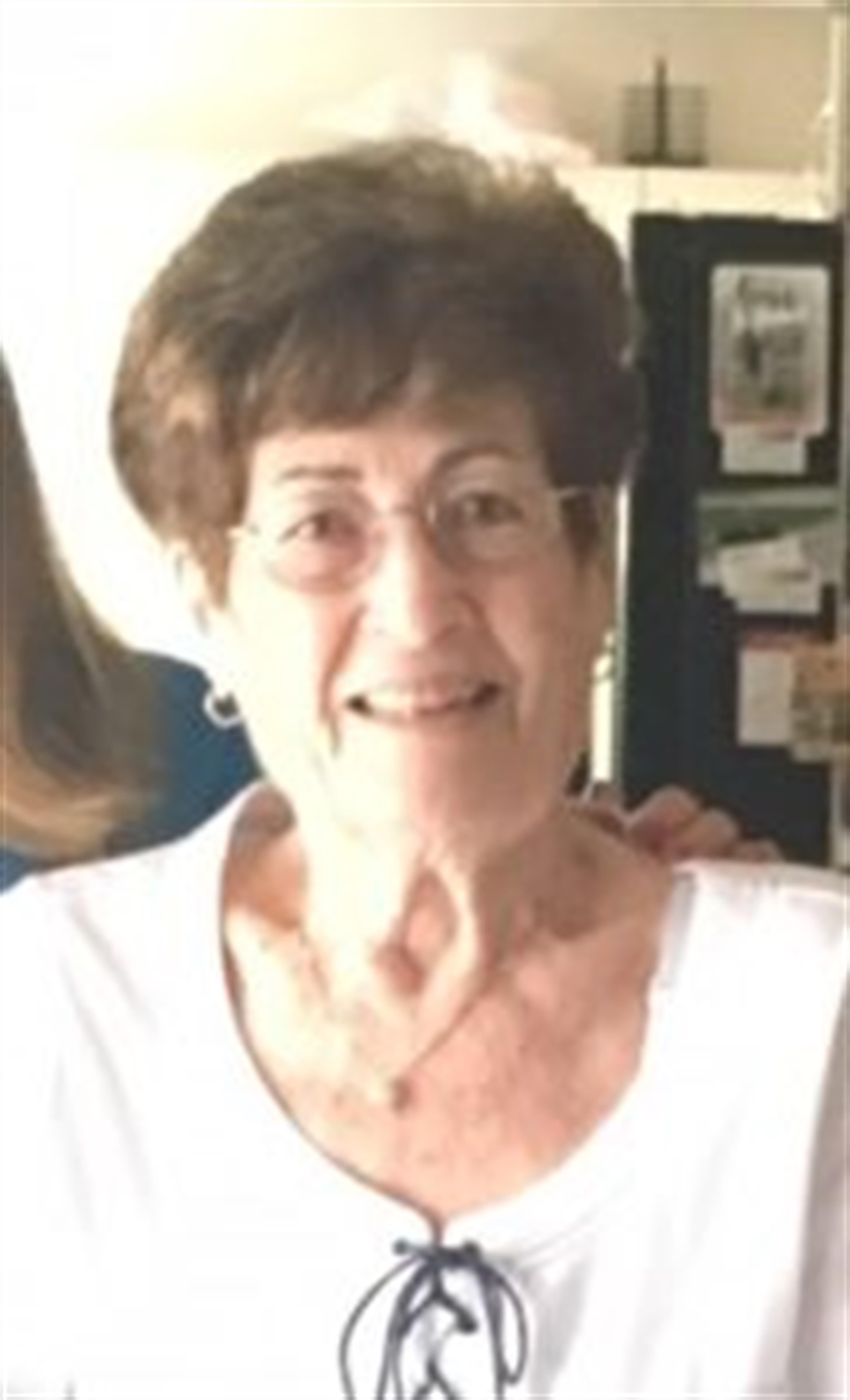 Betty Suid