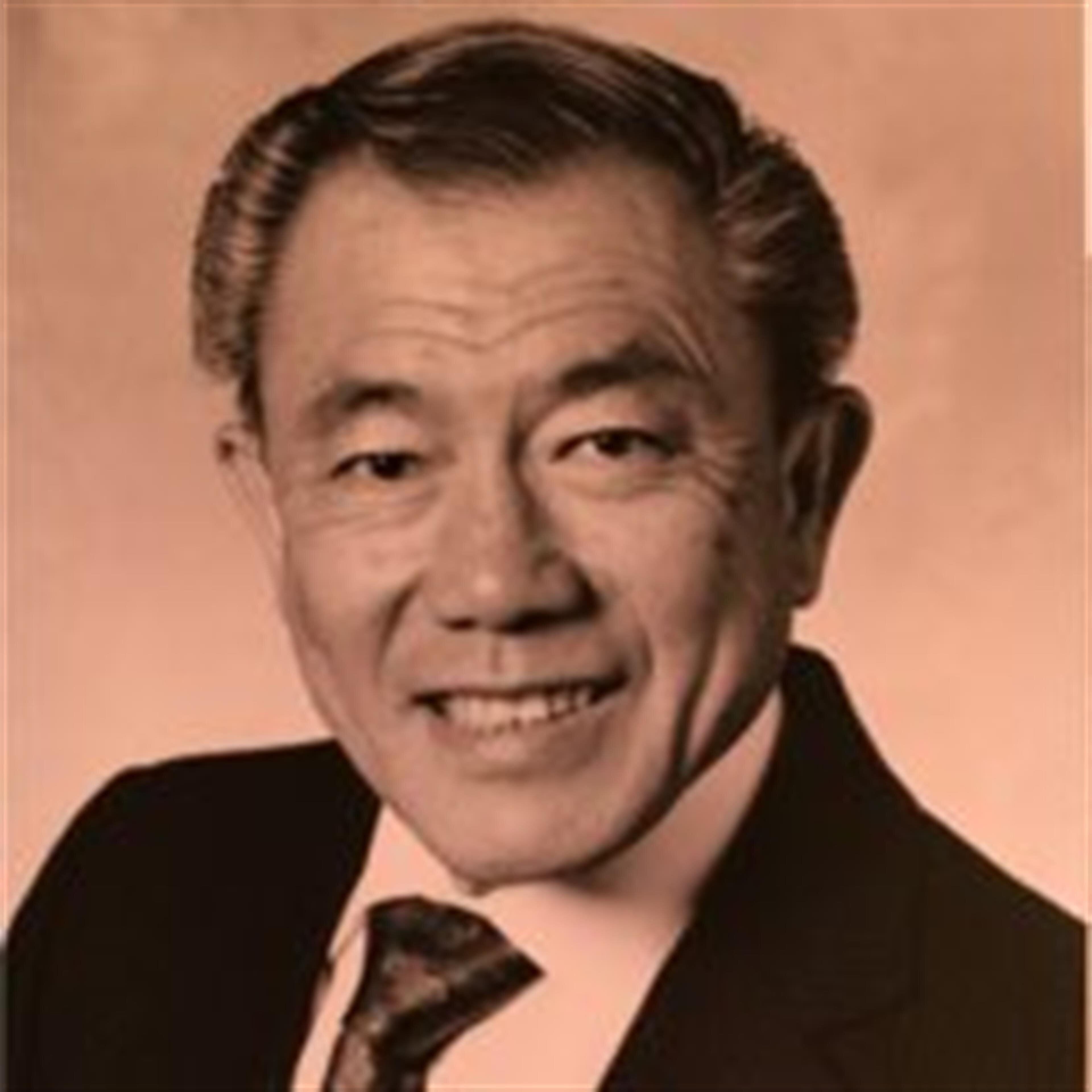 Arnold Tin  Lee
