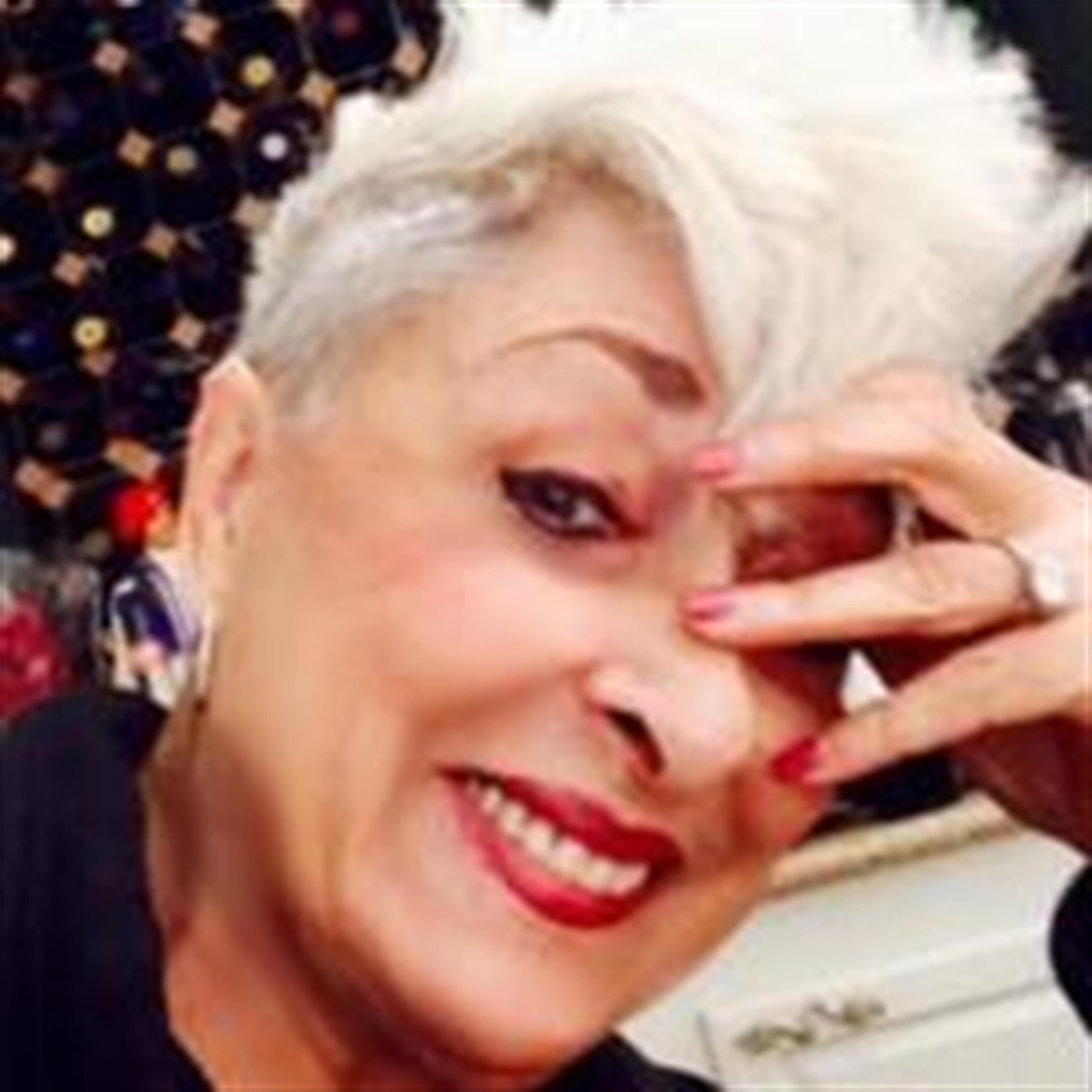 Connie J Lekas