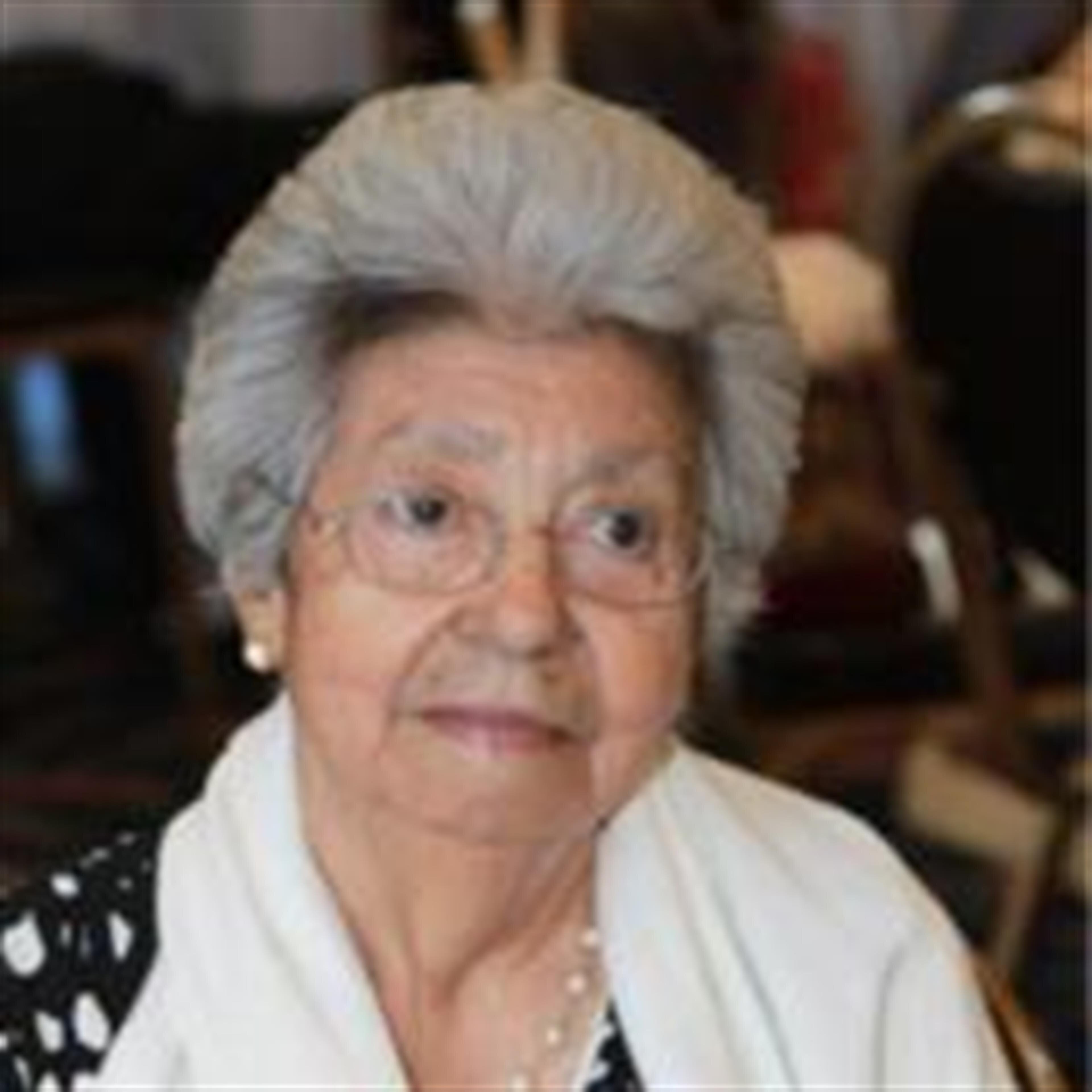 Adilia Carcomo