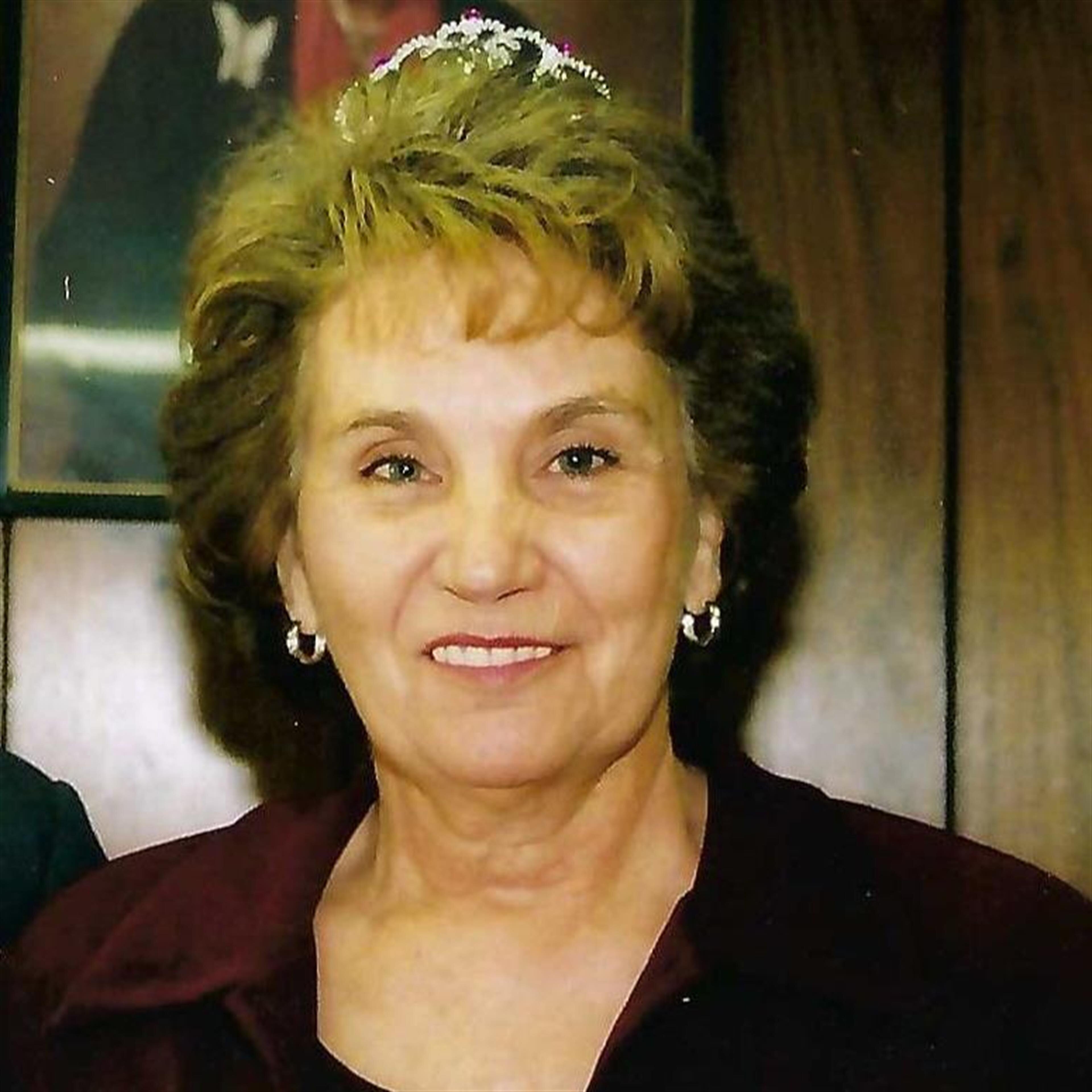Ann Holt