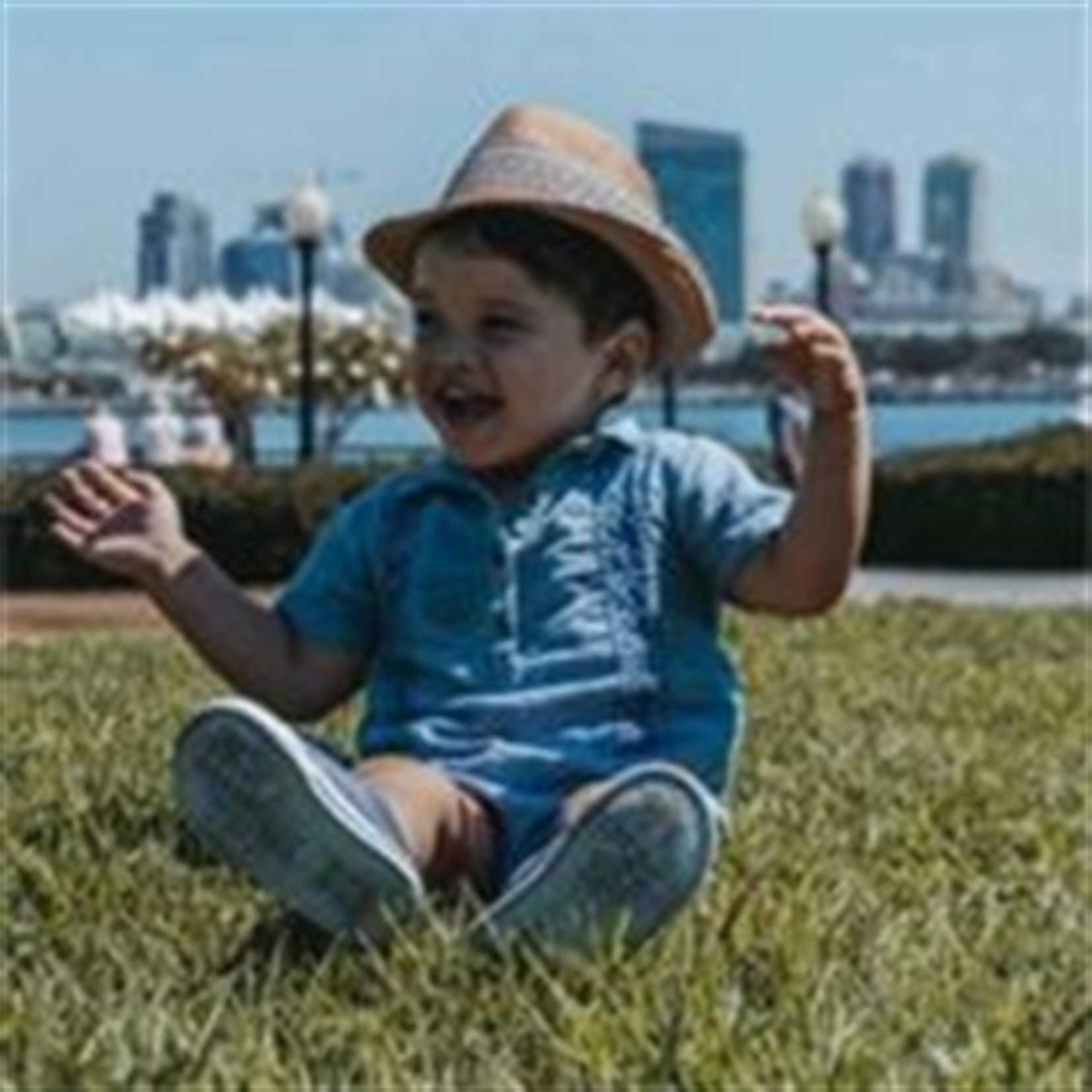 Noah Godfrey Luna