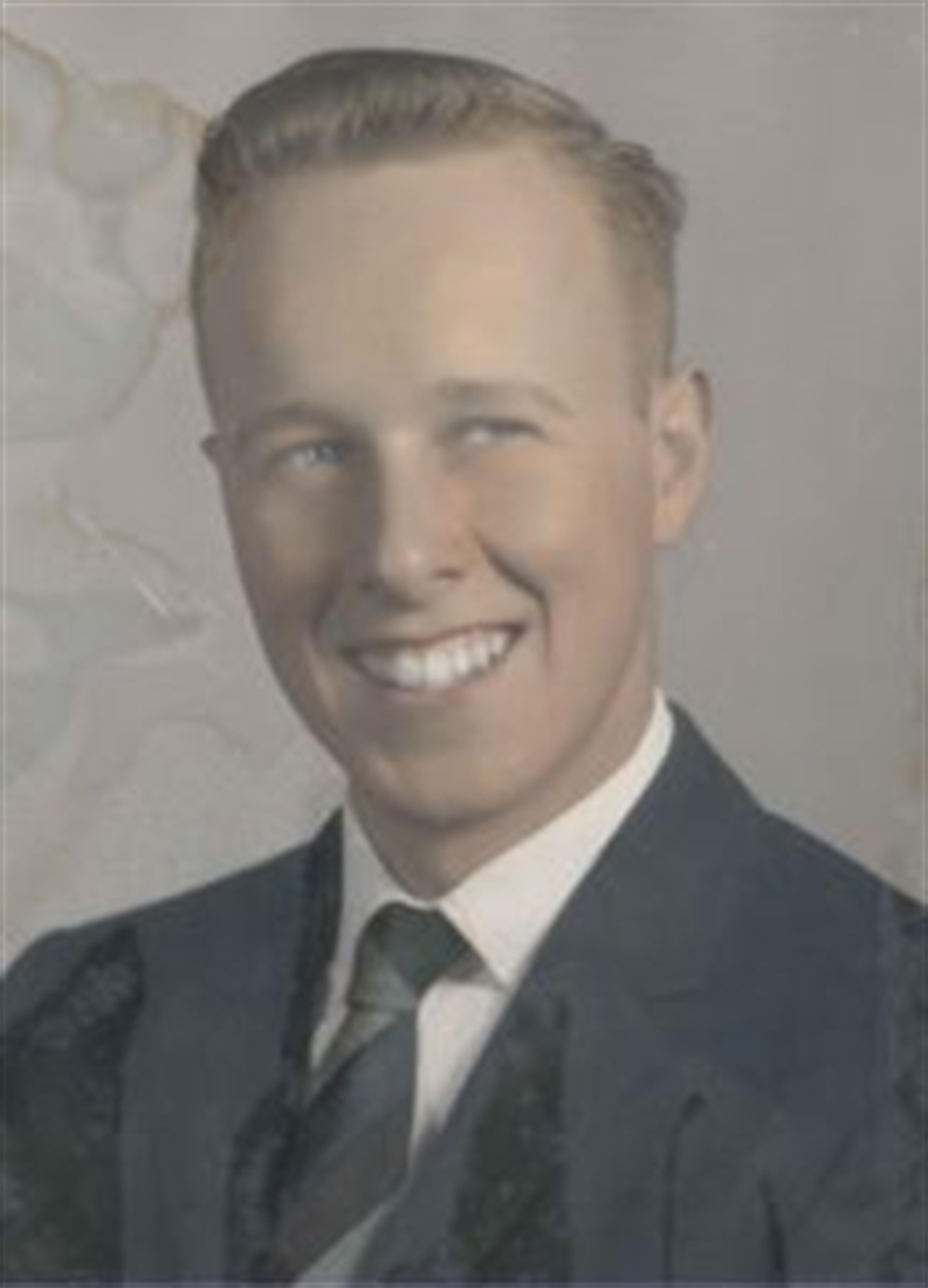 Kenneth W. Loewe