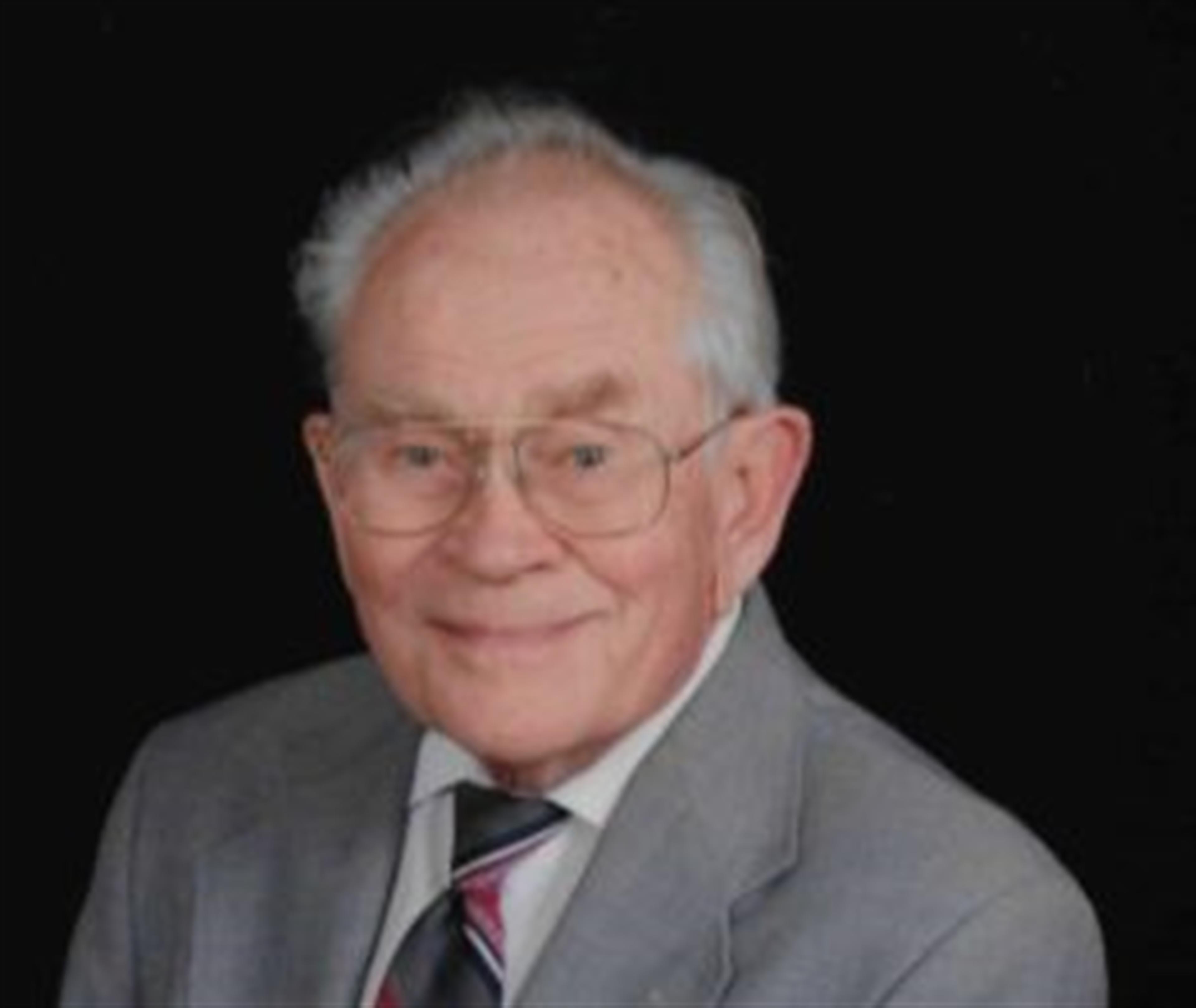 Carlyle Lowell Hagen