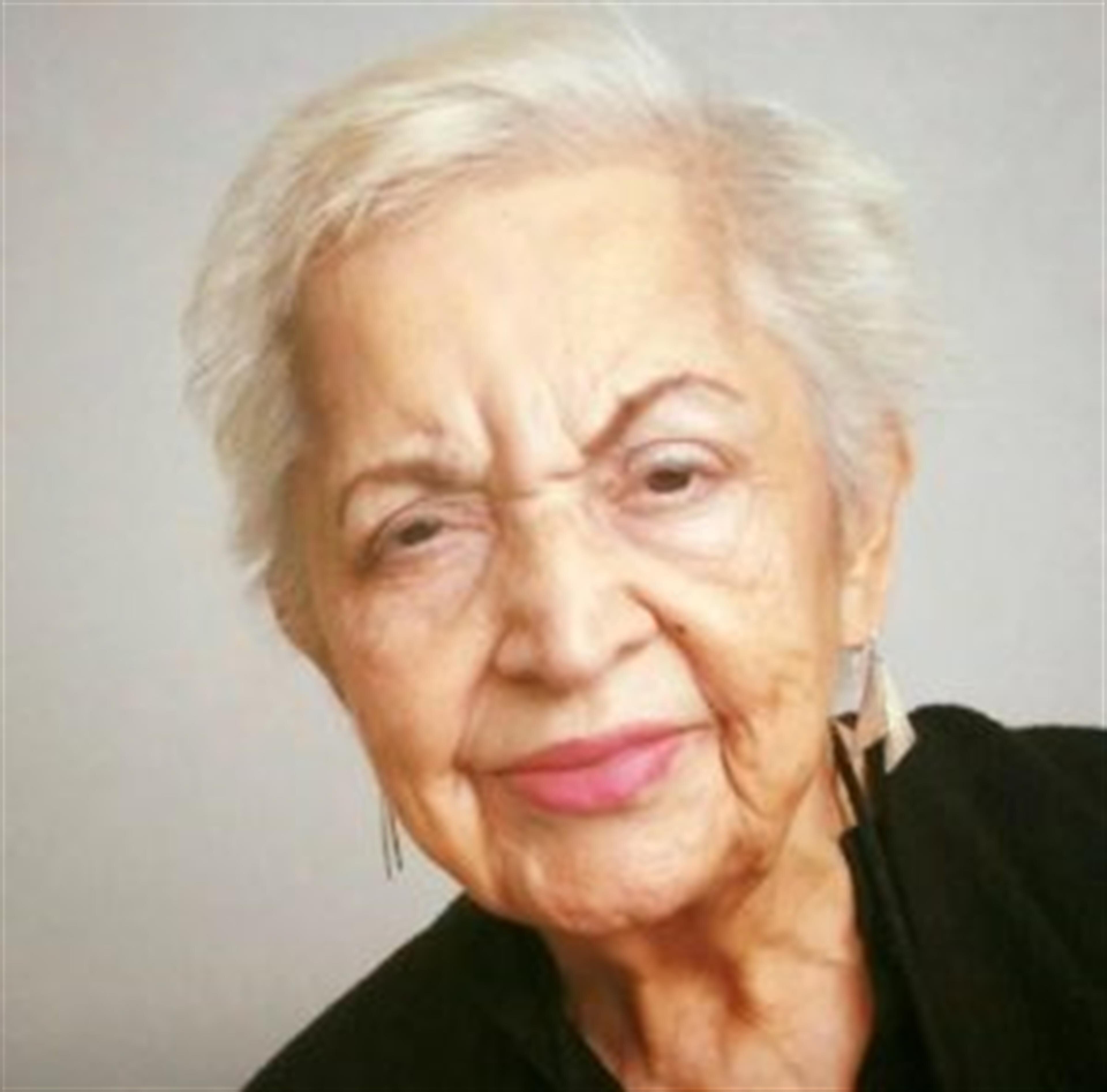 Maria Elena Urtuzuastigui
