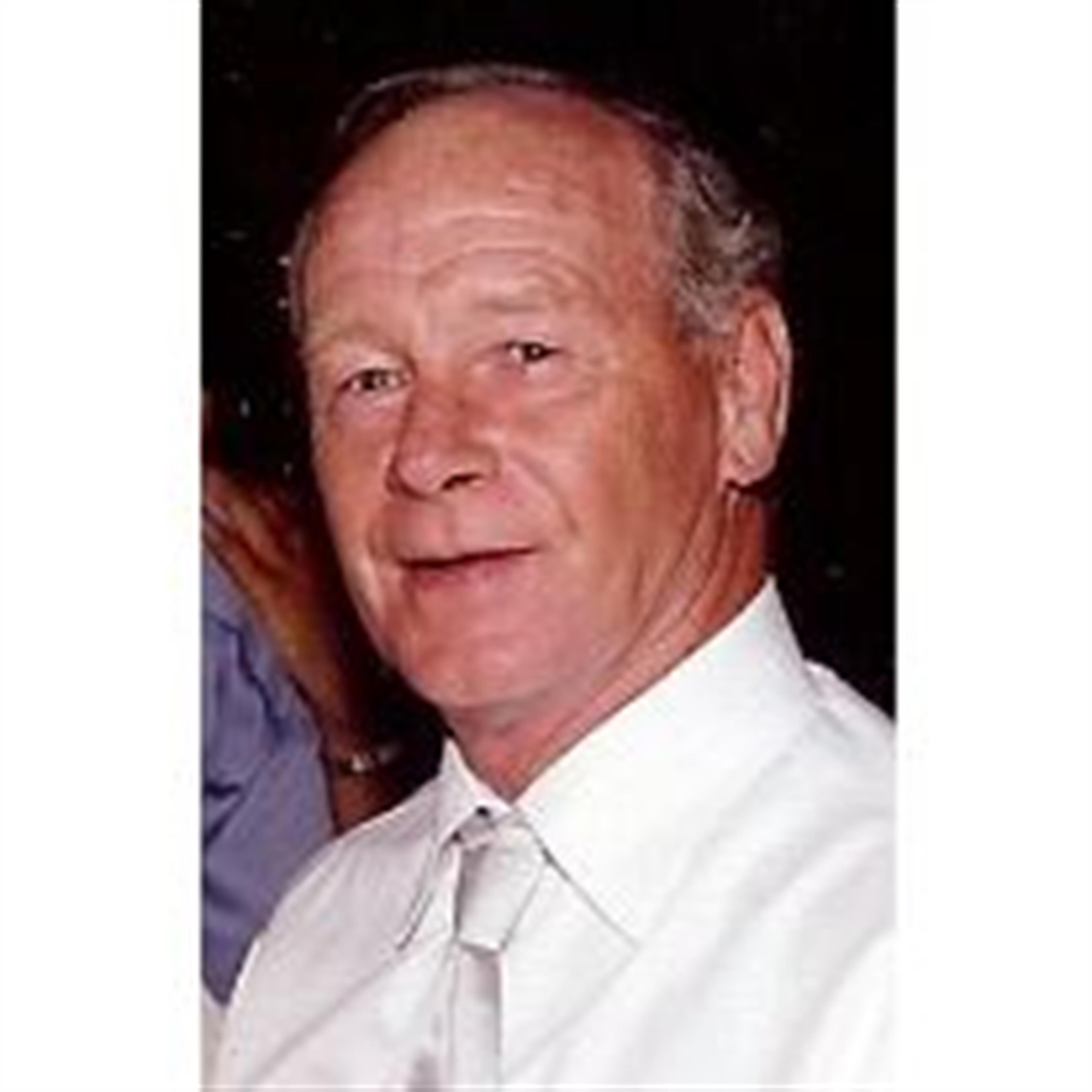 Dennis
 
Paul
 
Gibson