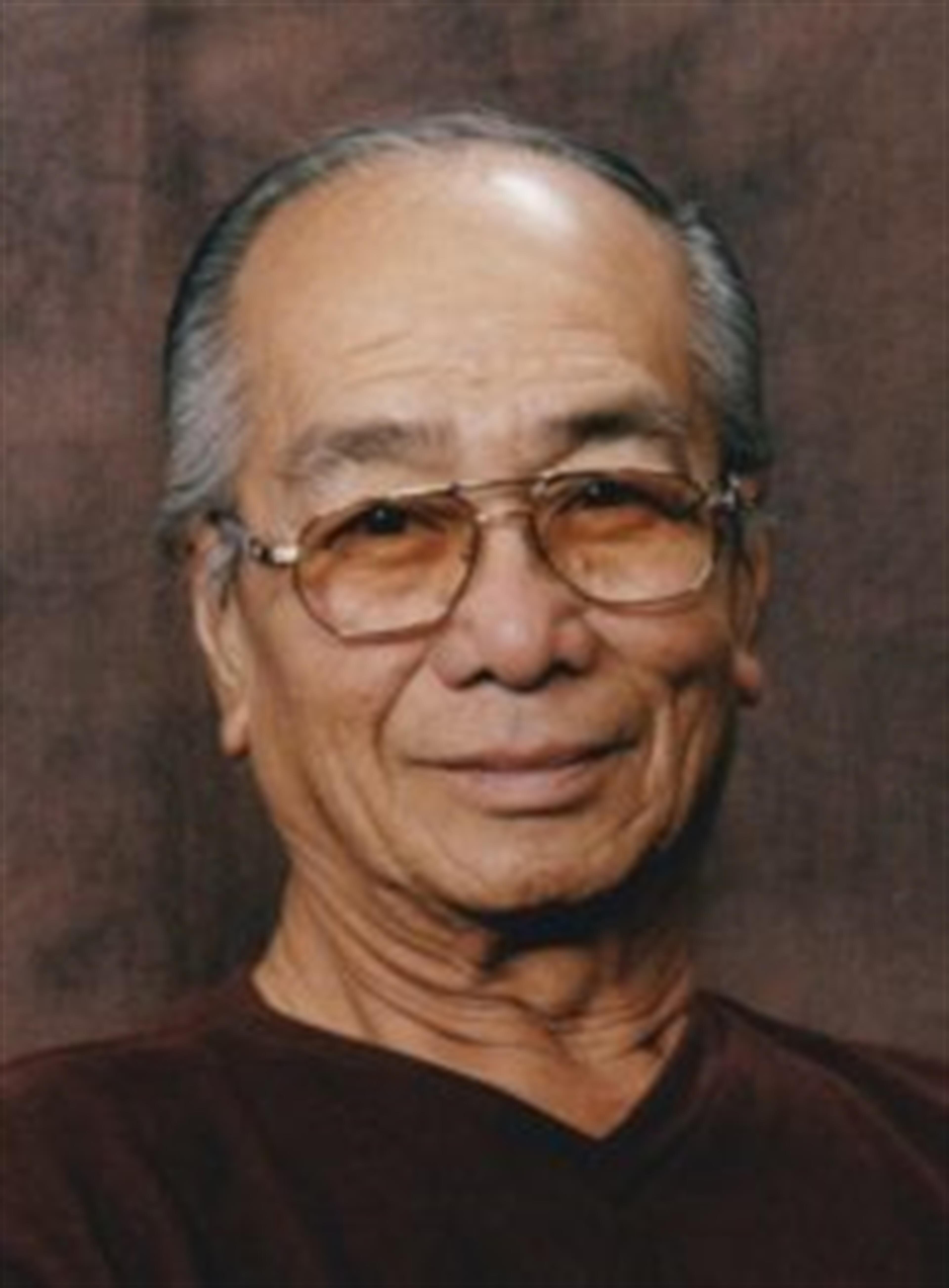 Carlos B. Narvaza