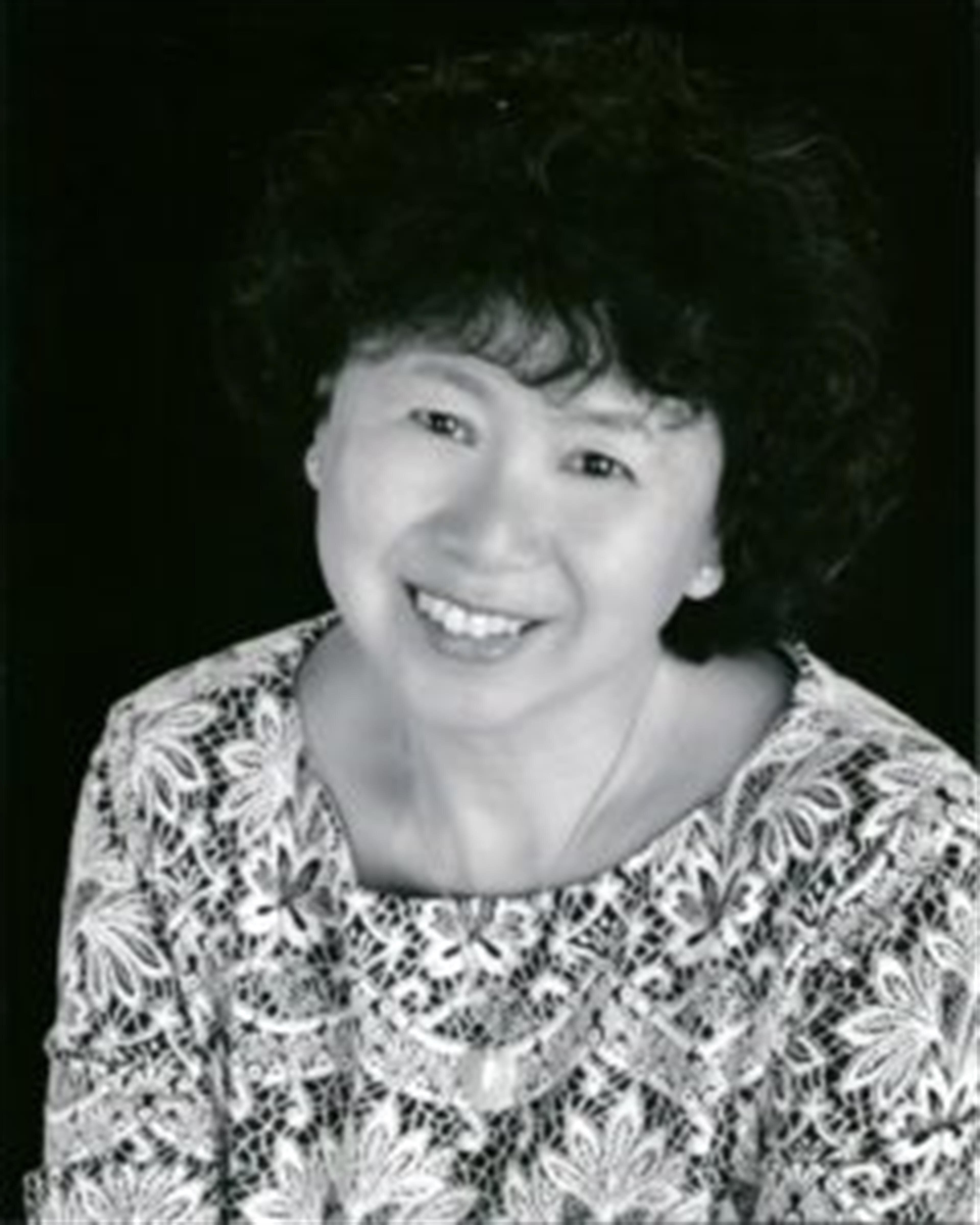 Rozanne Yen-Wah  Lee