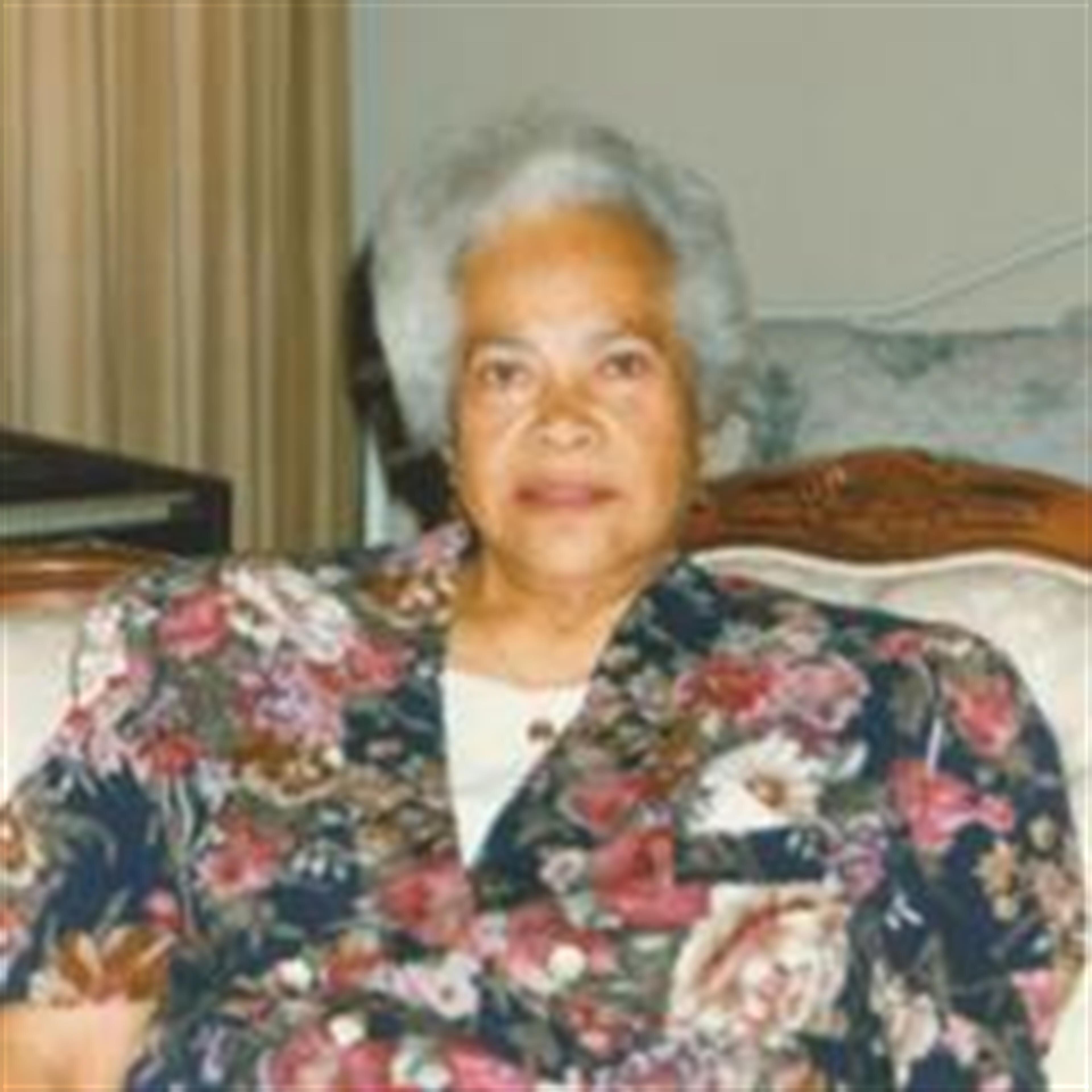 Flora Valenzuela Carrillo