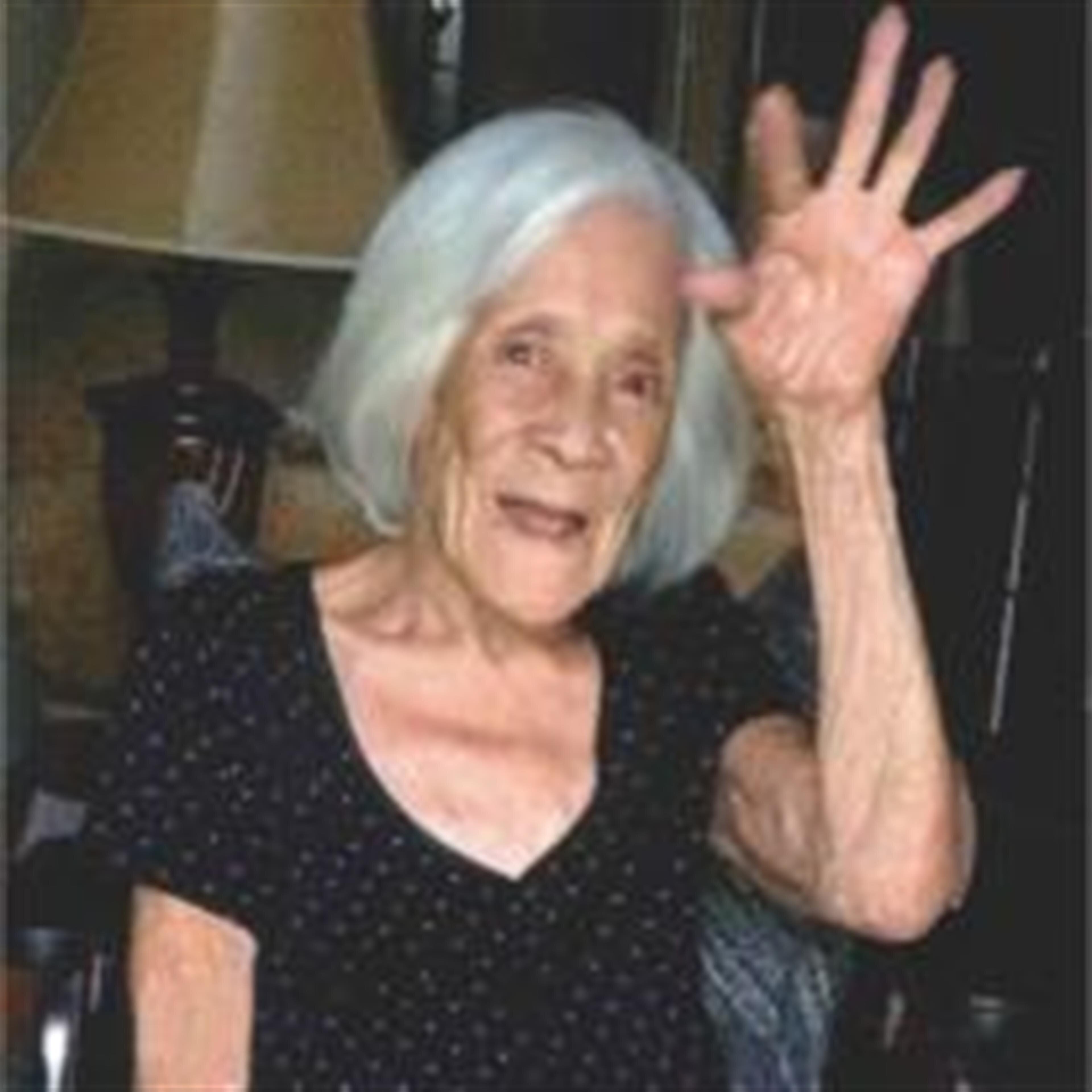 Consuelo Esparza Robles