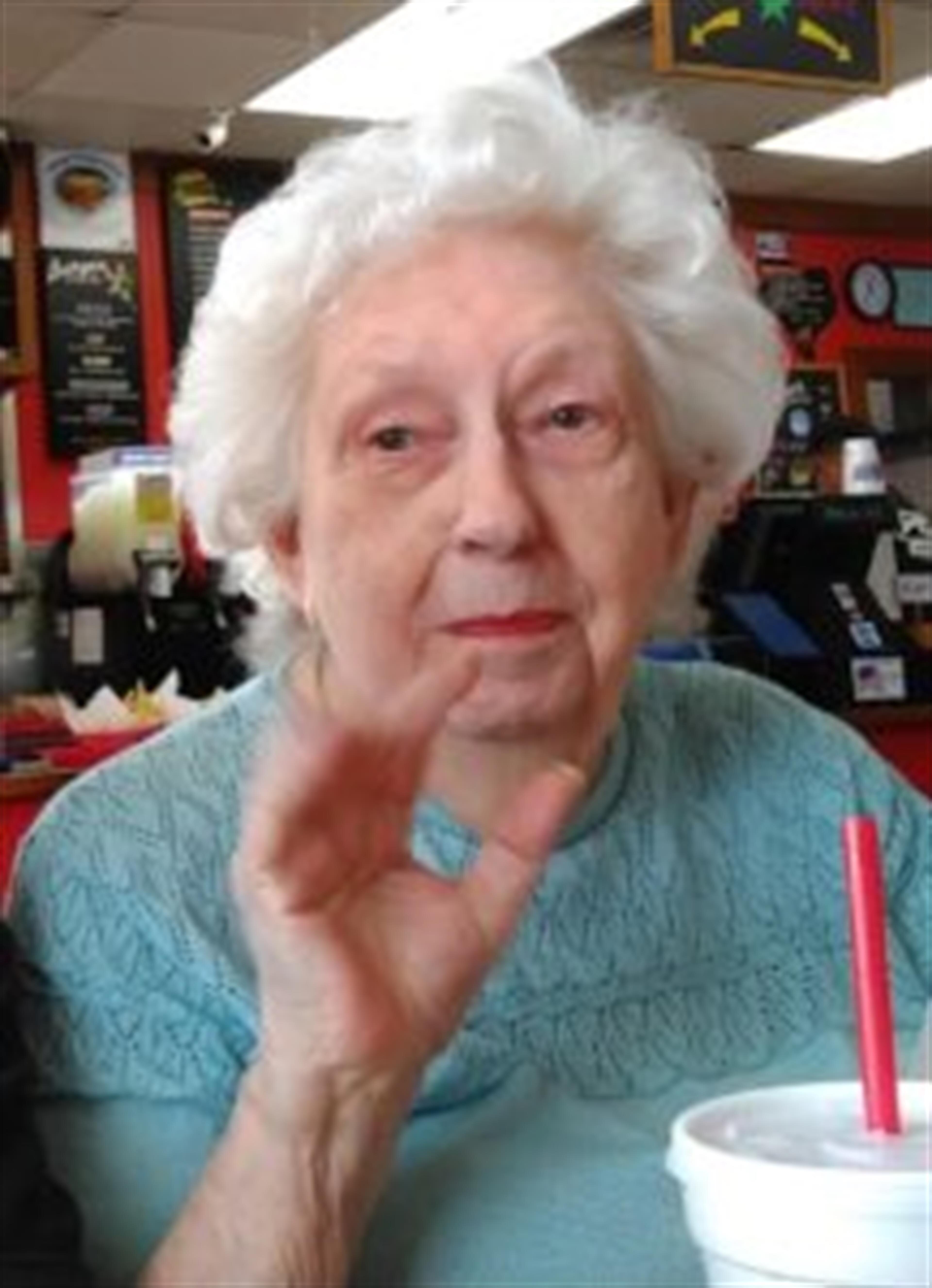 Beaufer Nell "Sally" Farr (Cates)