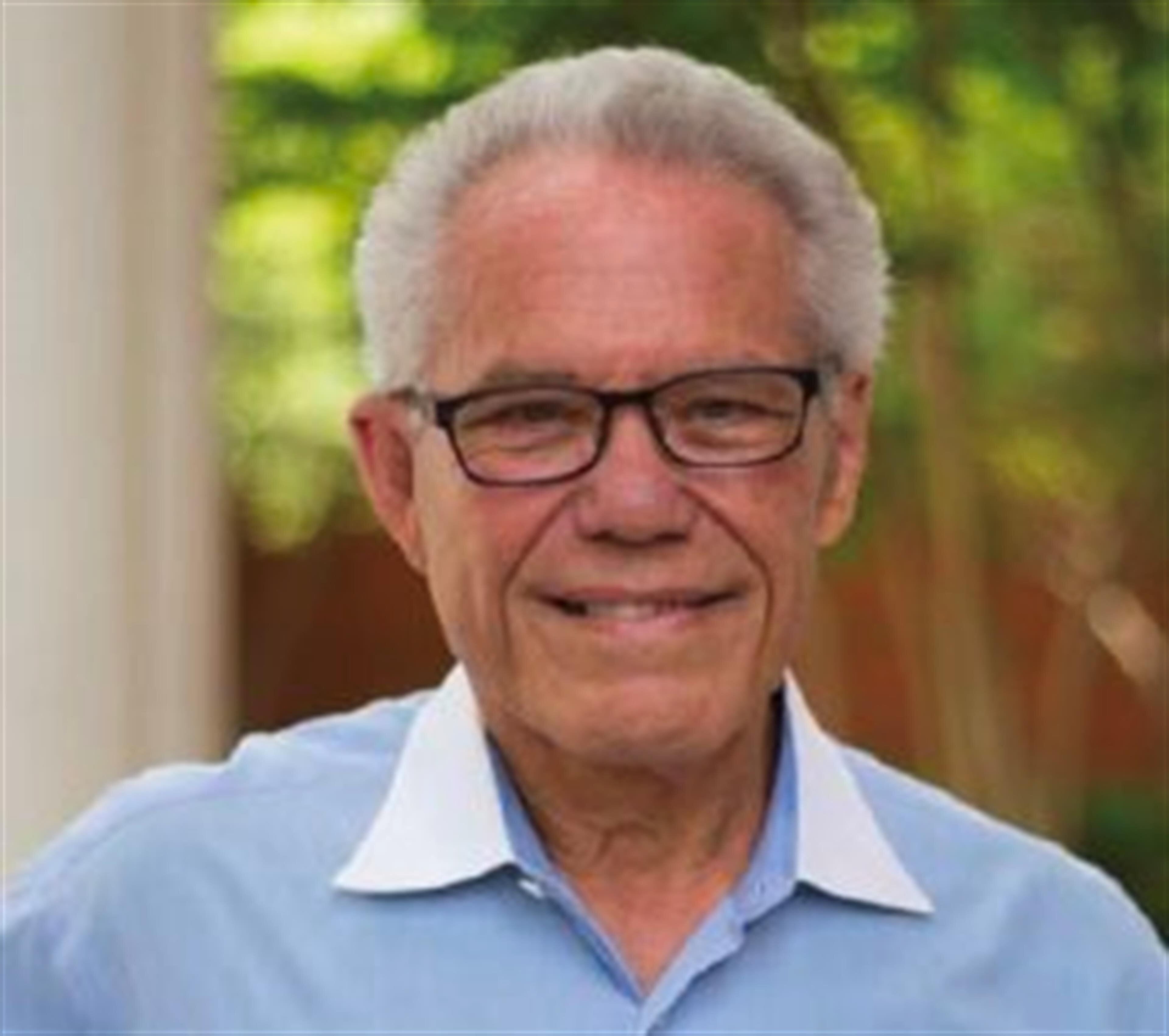 Dr. Thomas E. Wilson