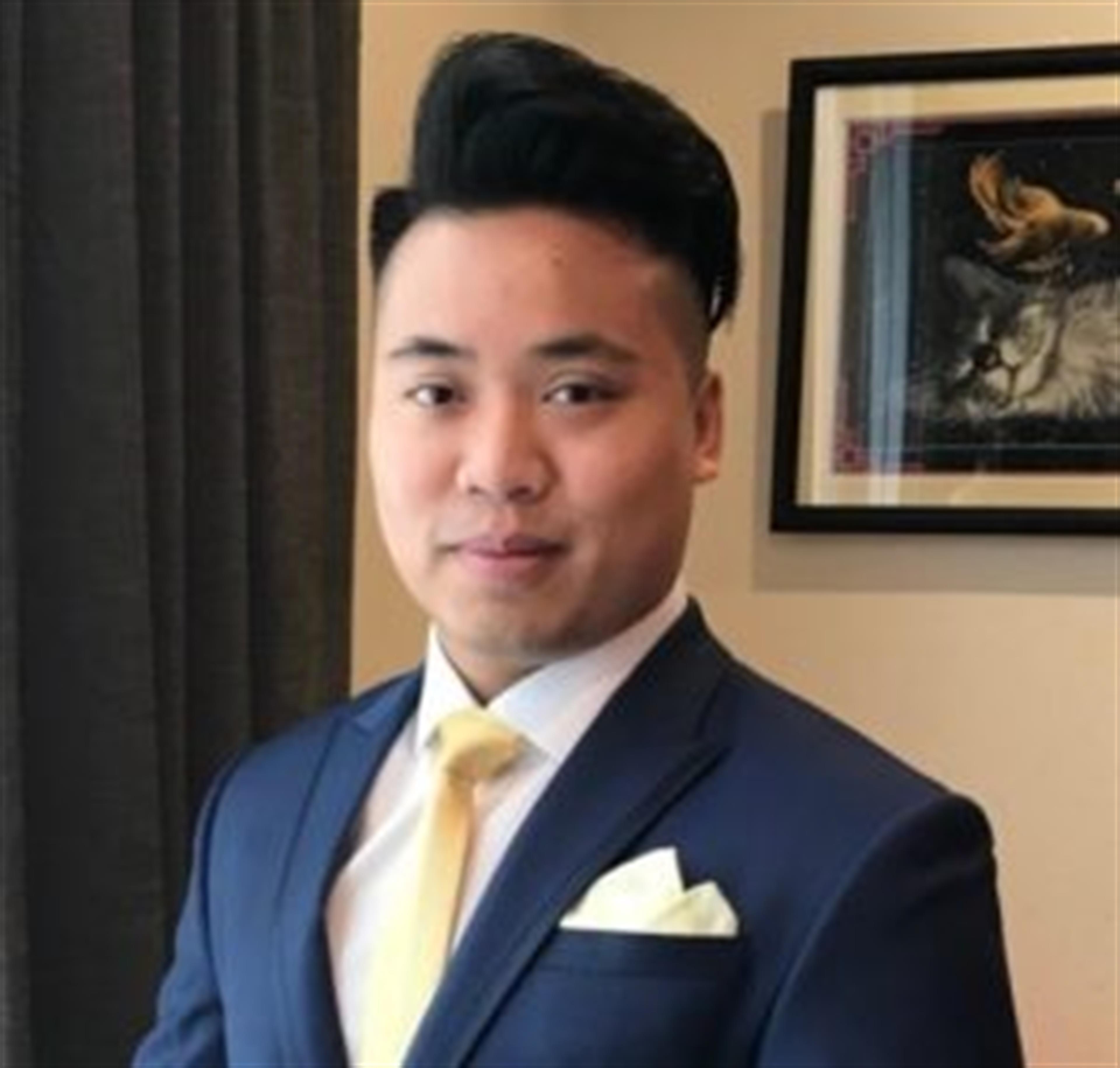 Christopher Pham's obituary picture