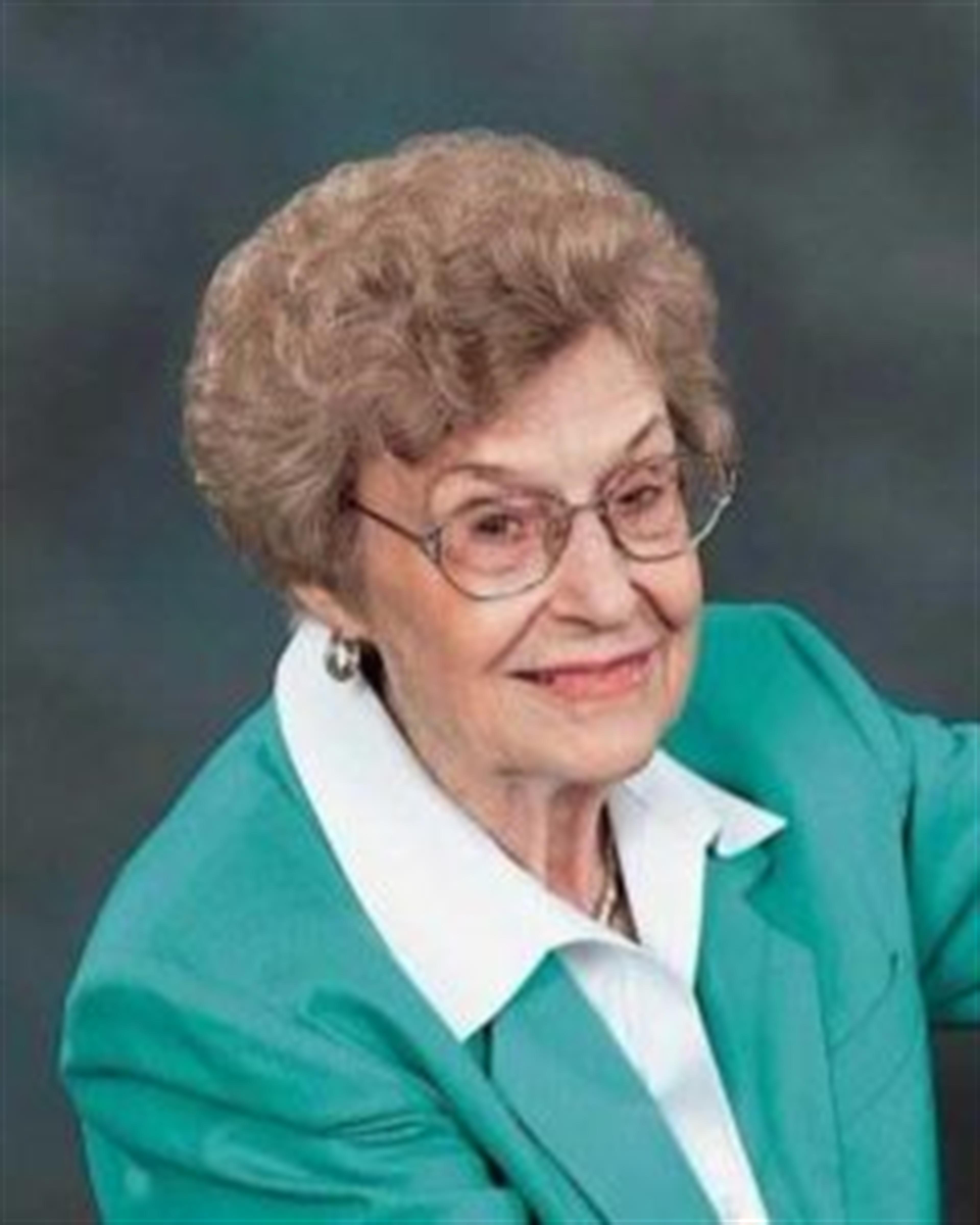 Ava "Aileen" Paul