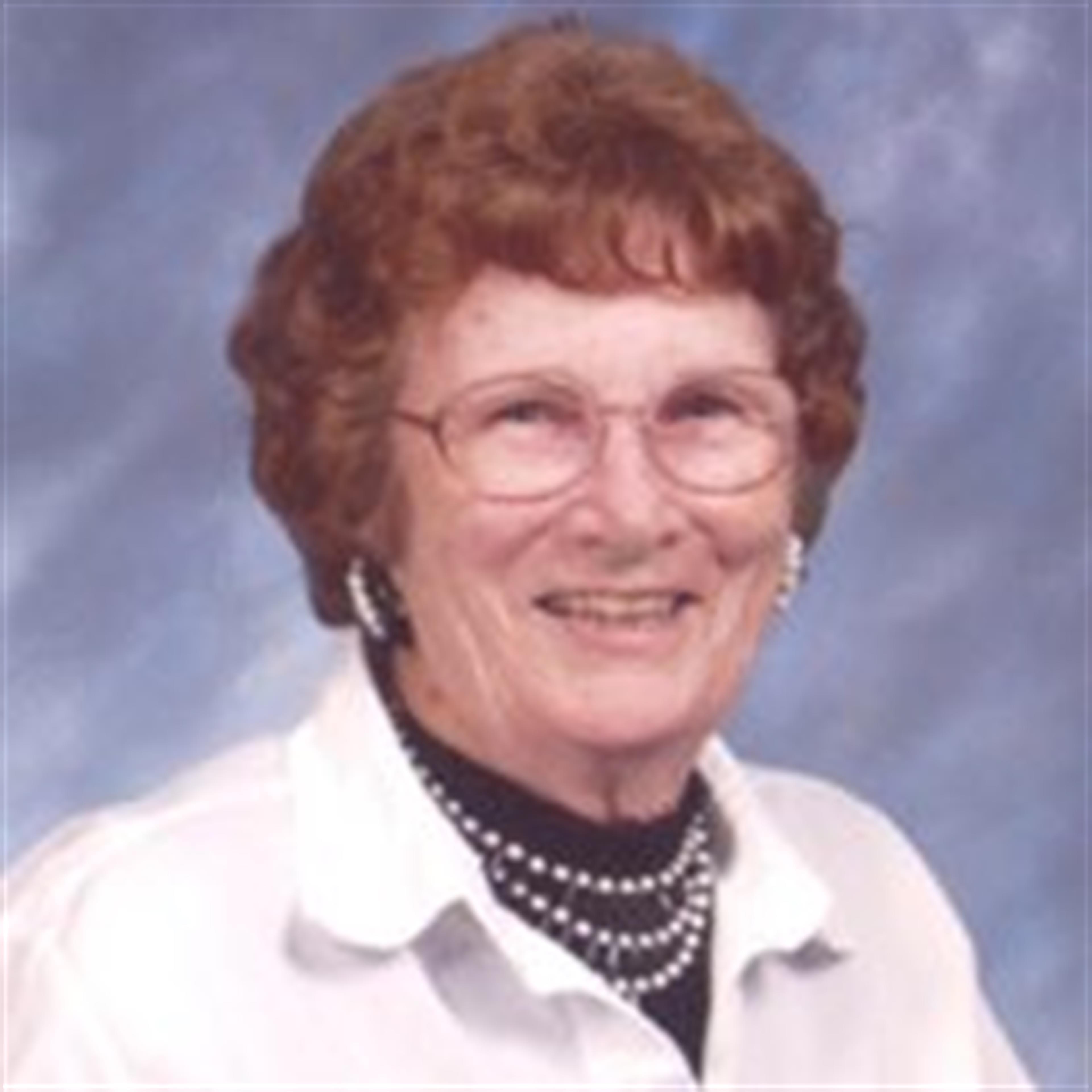 Evelyn Rinas Smith's obituary picture