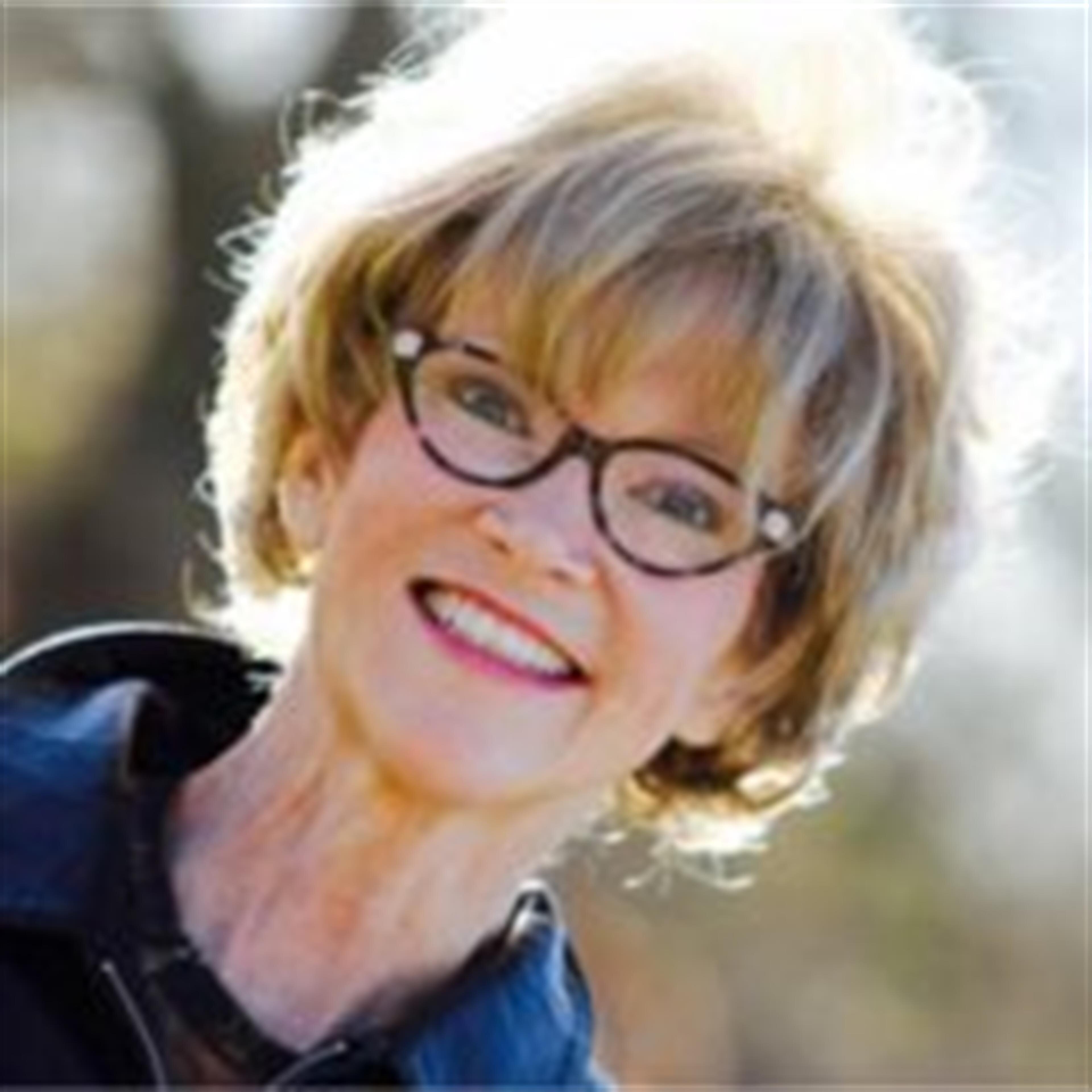 Lora Lee McMillan