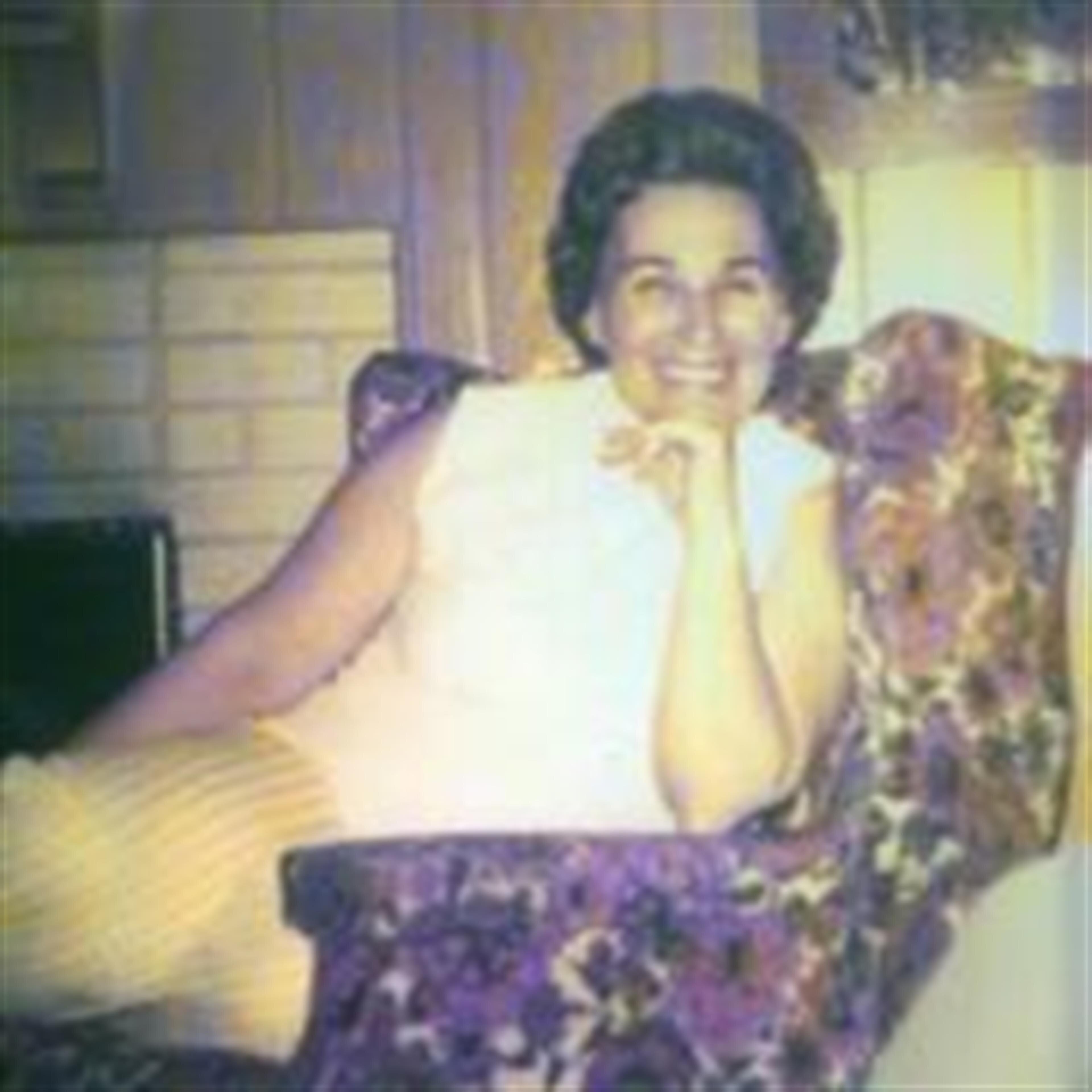 Rena "Estelle" Cromeens