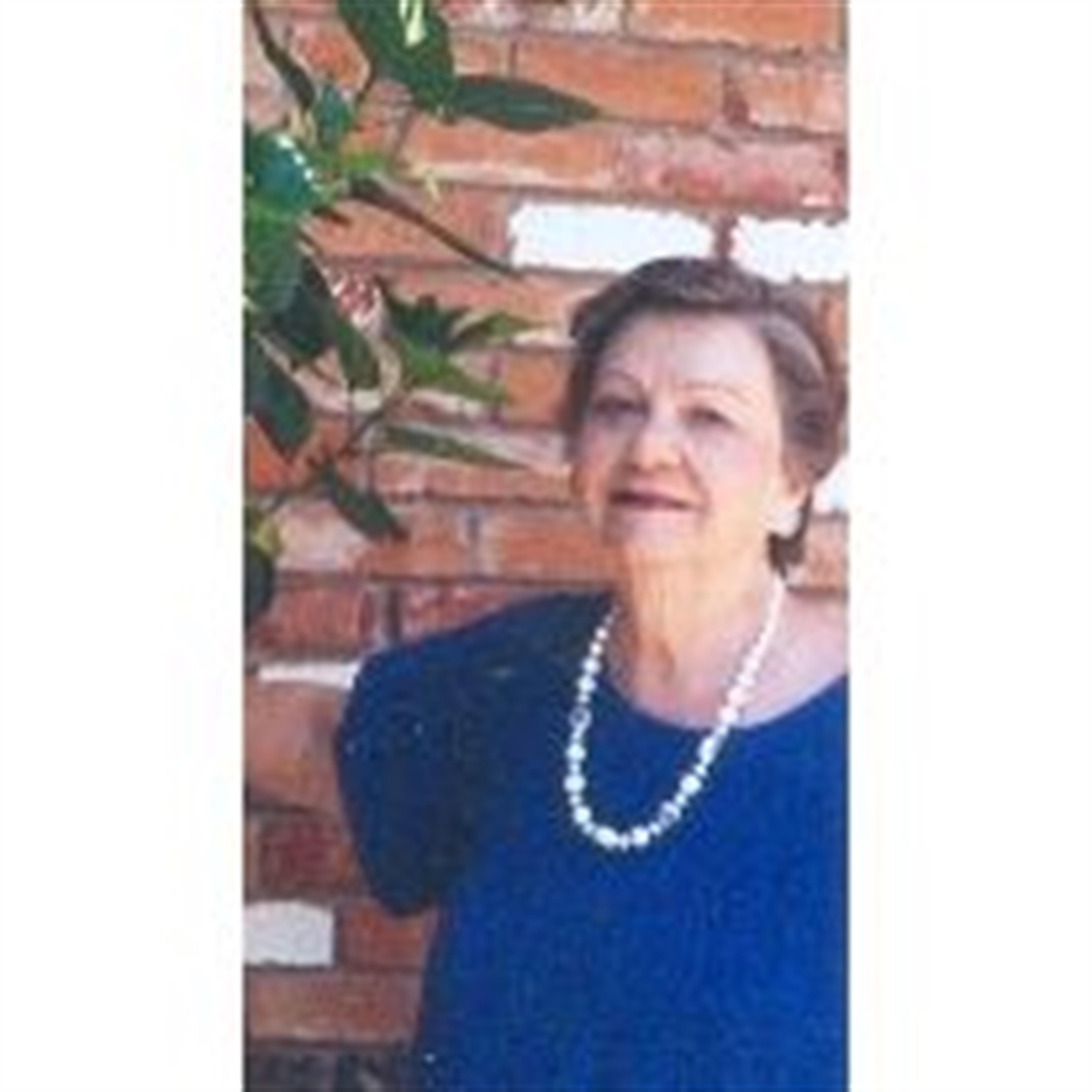 Mavis Bennett's obituary picture