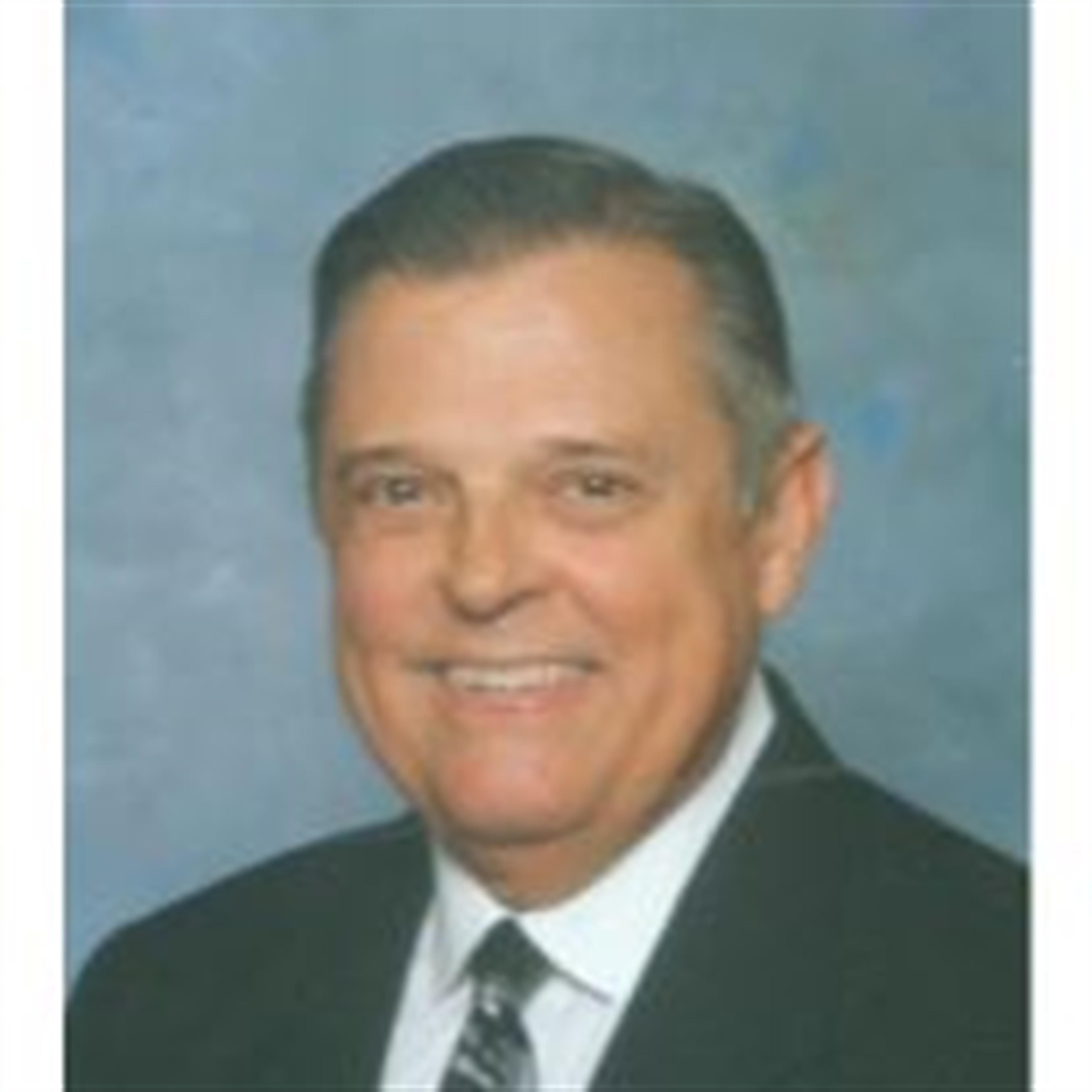 Robert L. "Bob" Cash