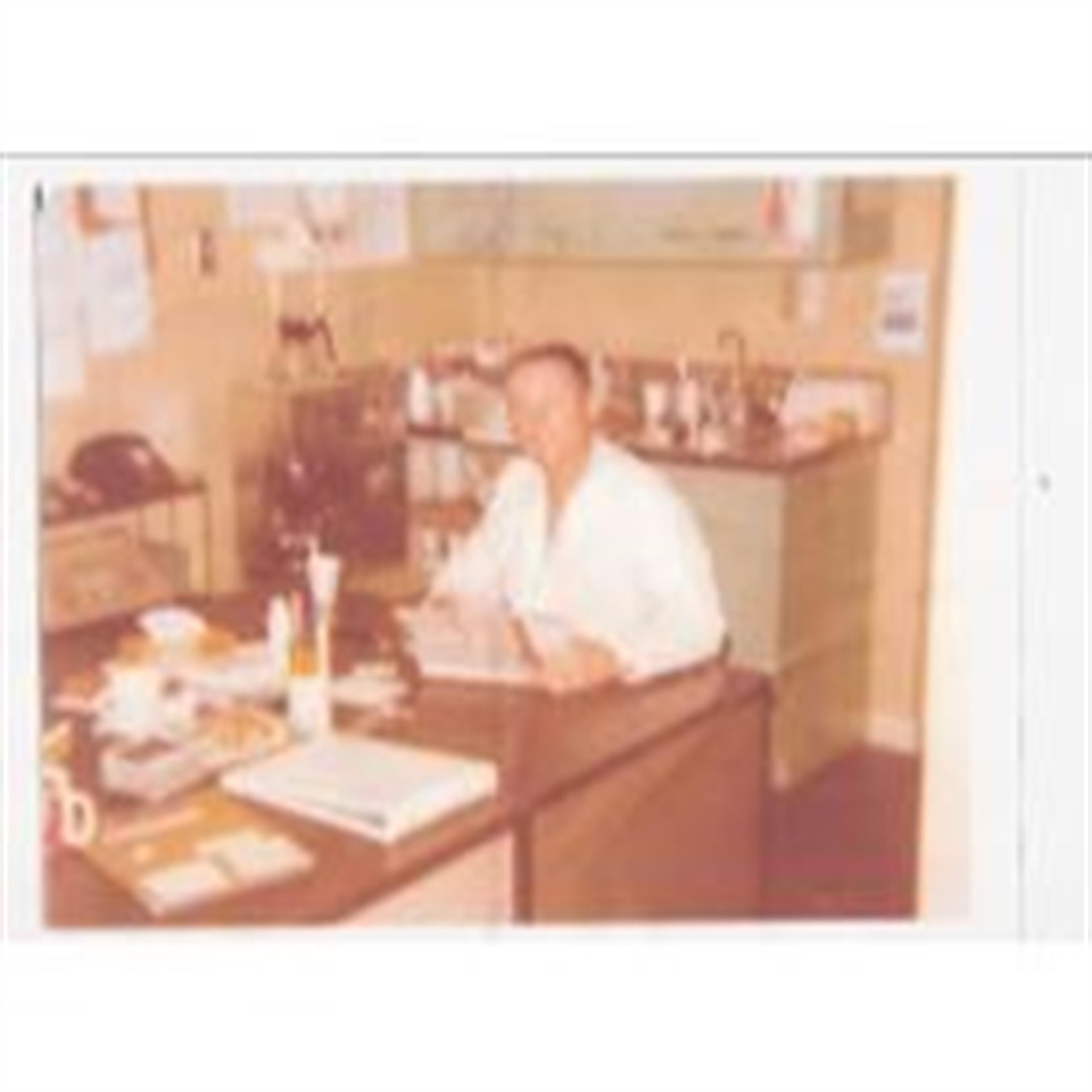 Dr. Robert Rhoads Trostel