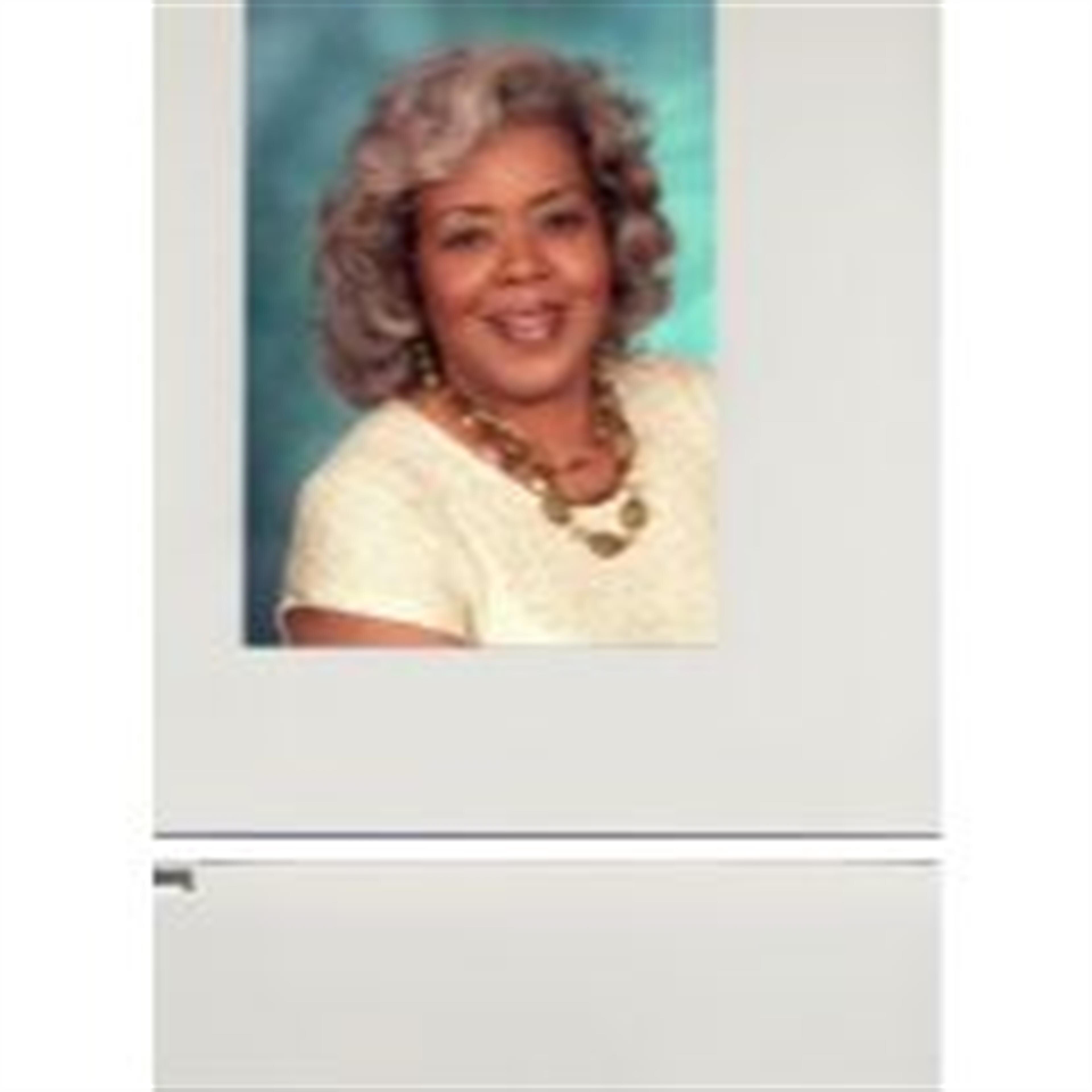 Sharon Elaine Knolle