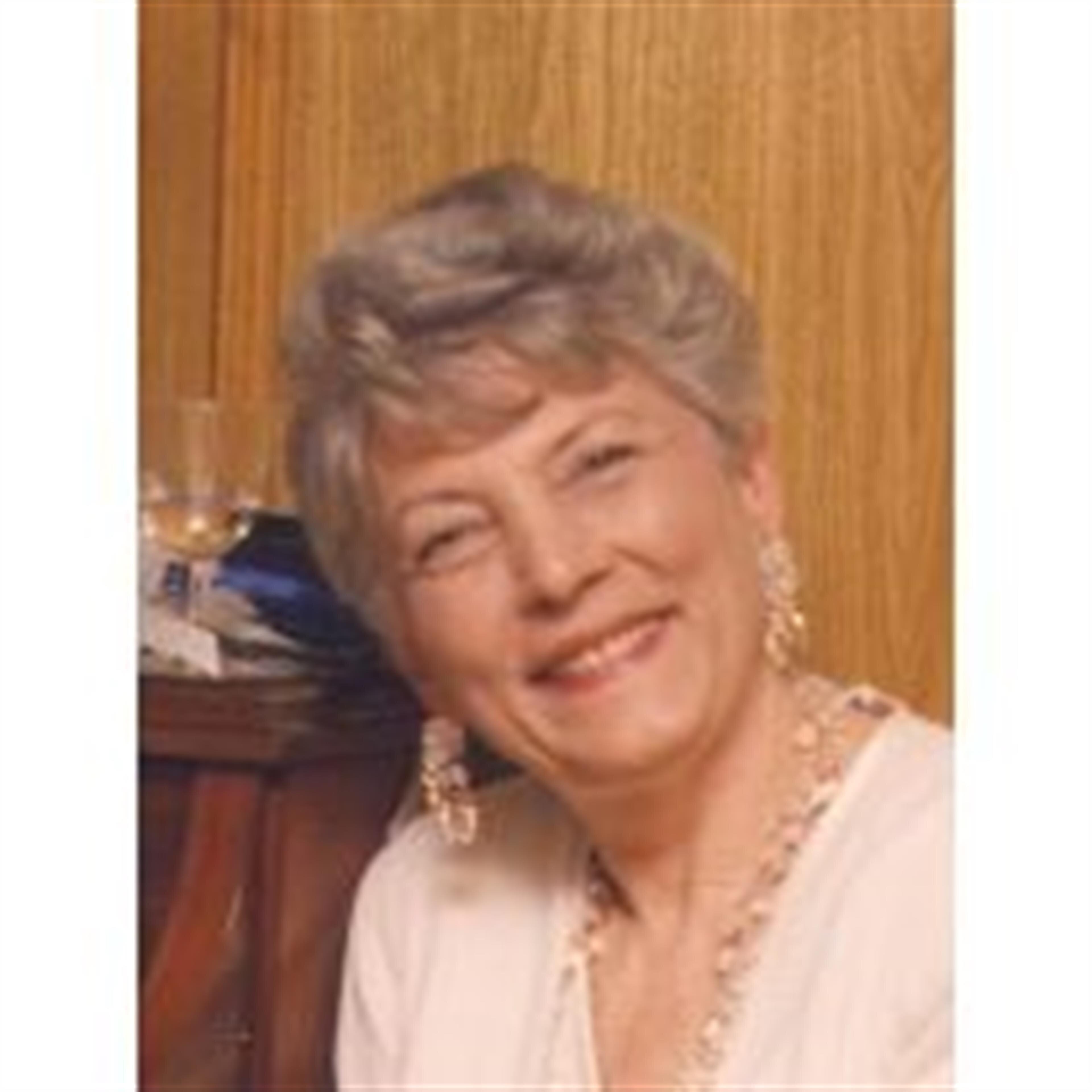 Gloria Kenwell-Lyons