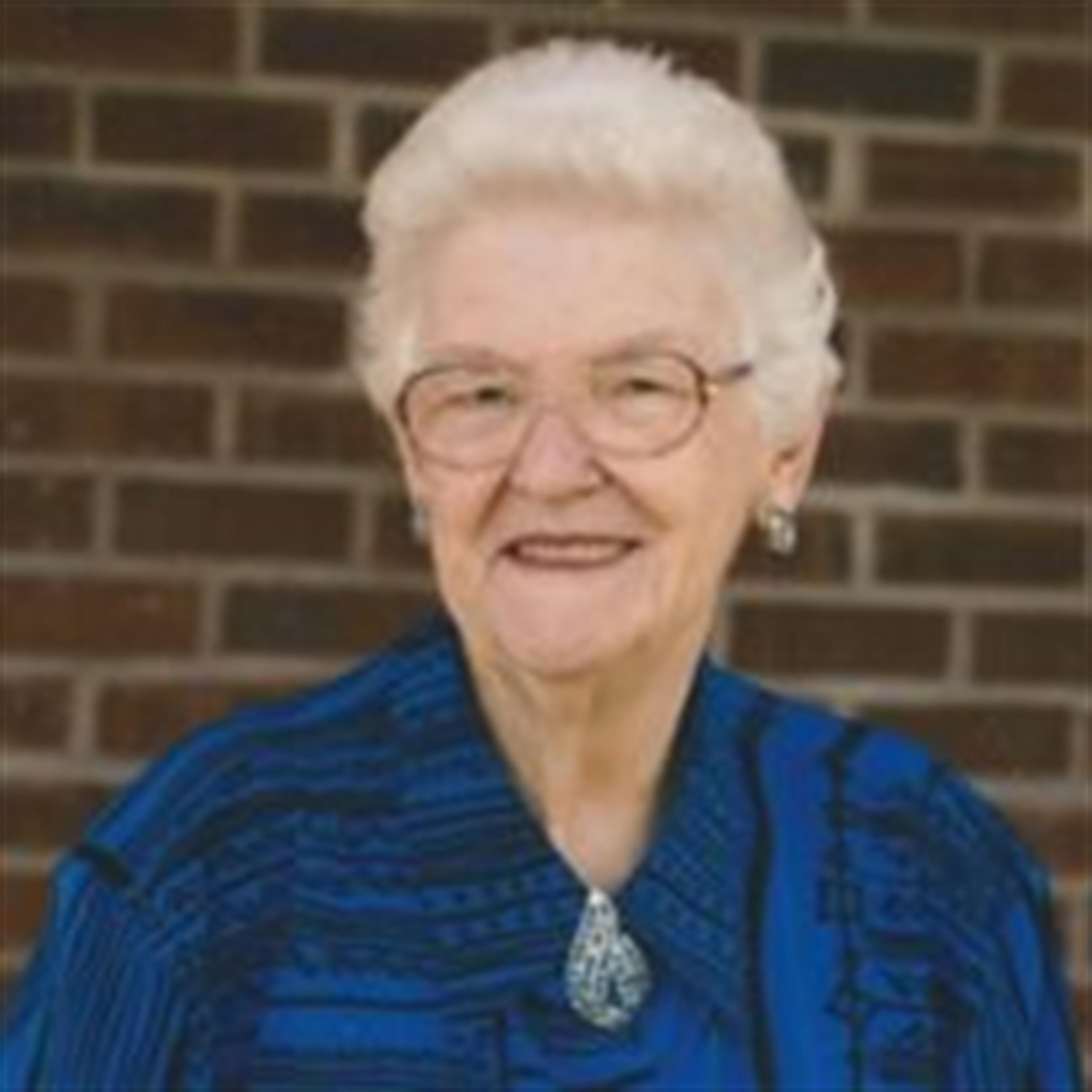 Loretta   Hines