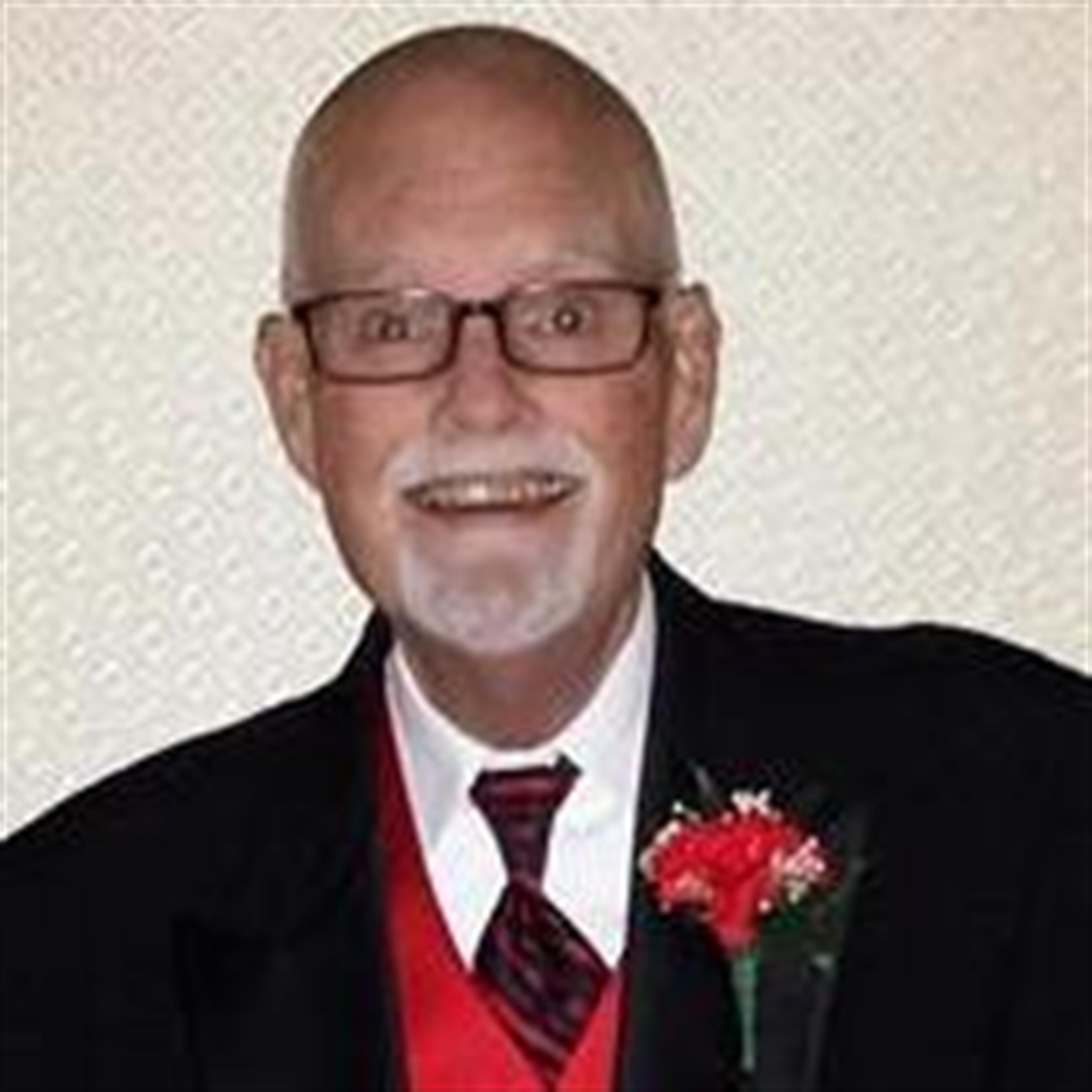 Mark  Rau