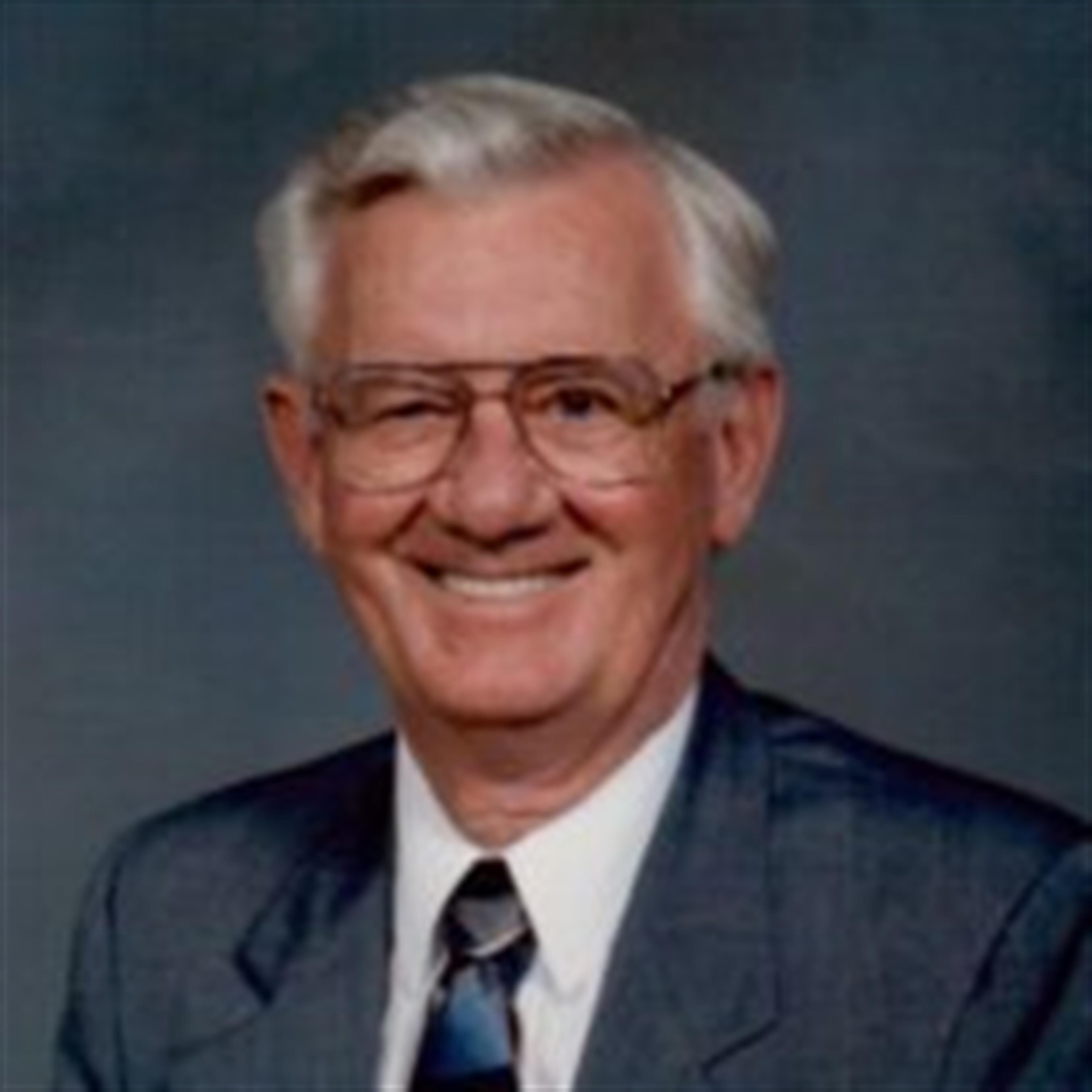 Dwight Lee Raver