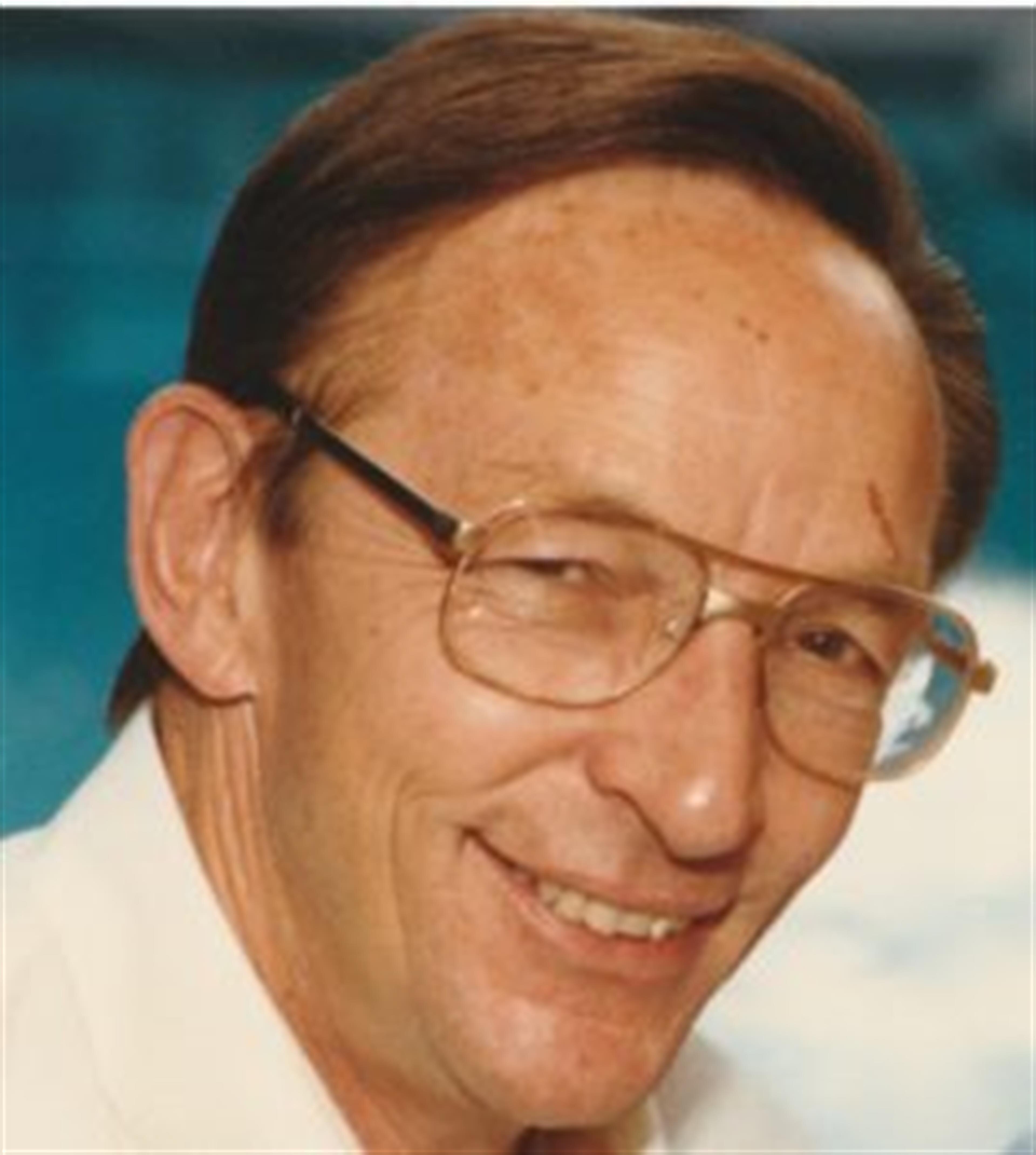 Dwight Tullis