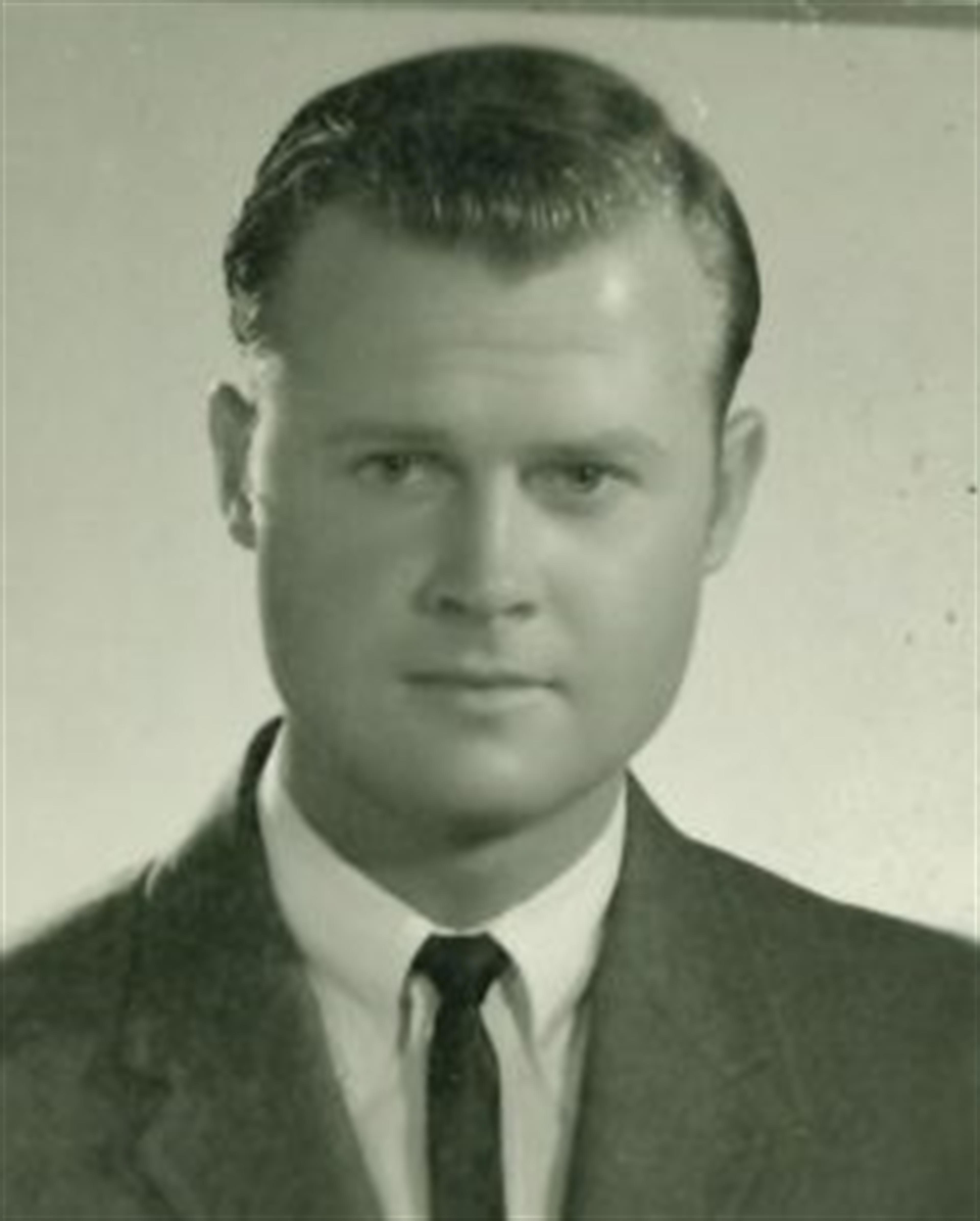 Charles Farrar's obituary picture