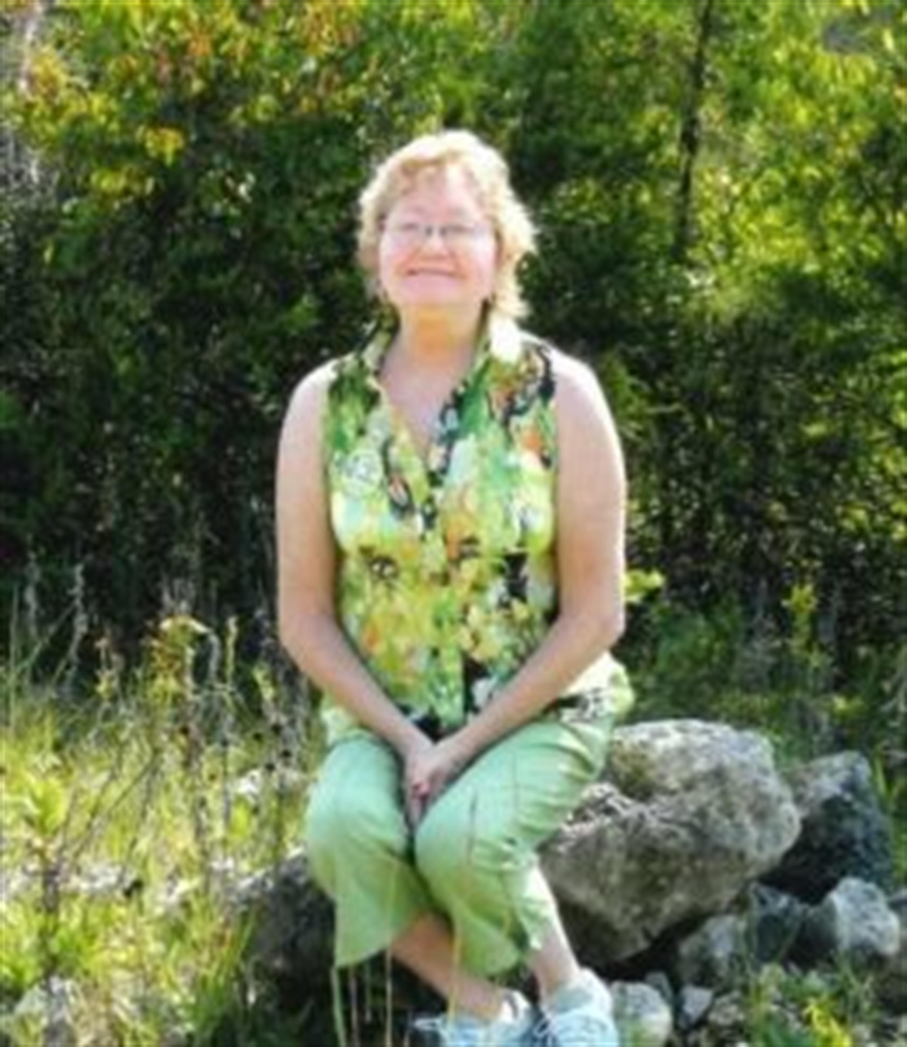 Edna Darlene Engles
