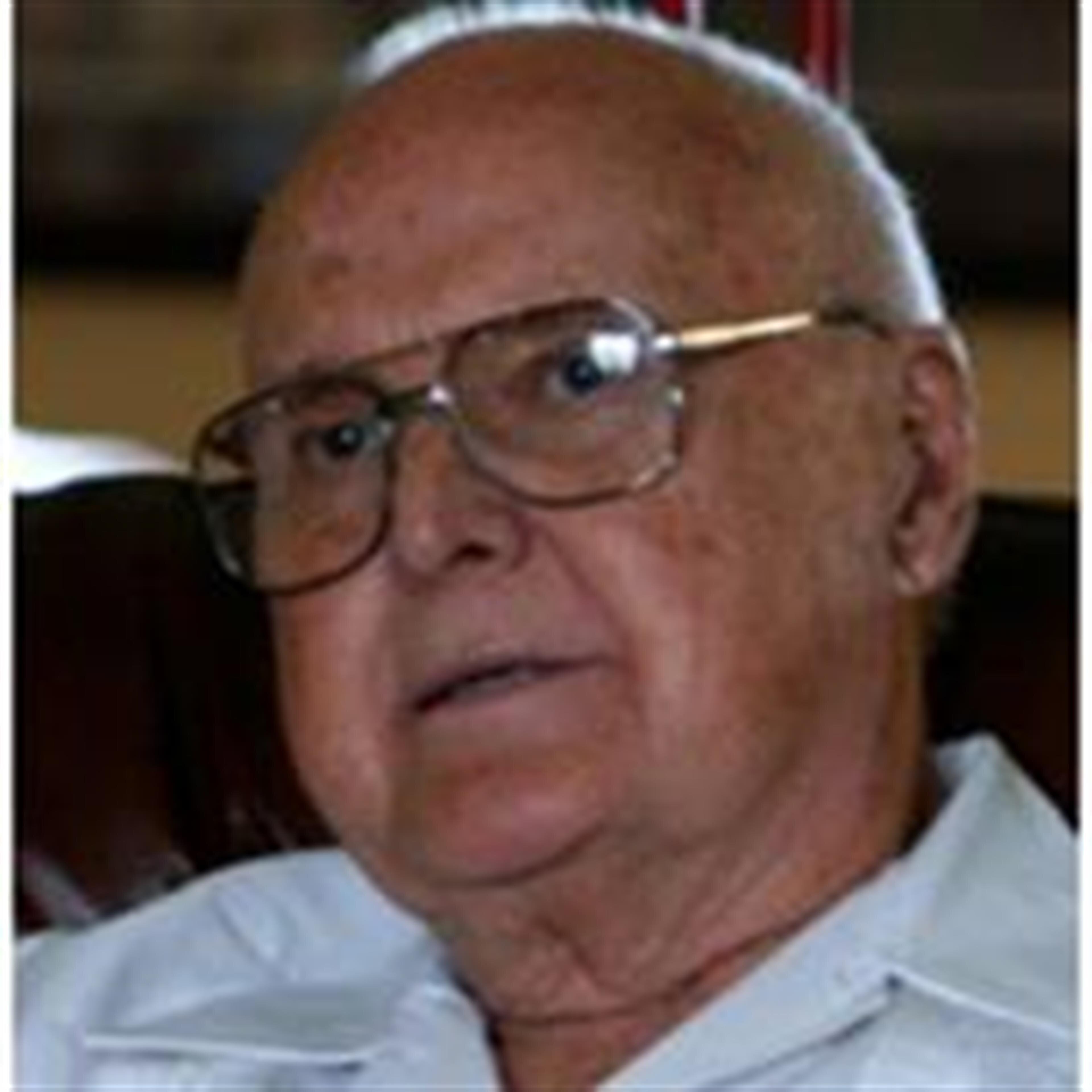 Louis E FitzSimons,Jr.