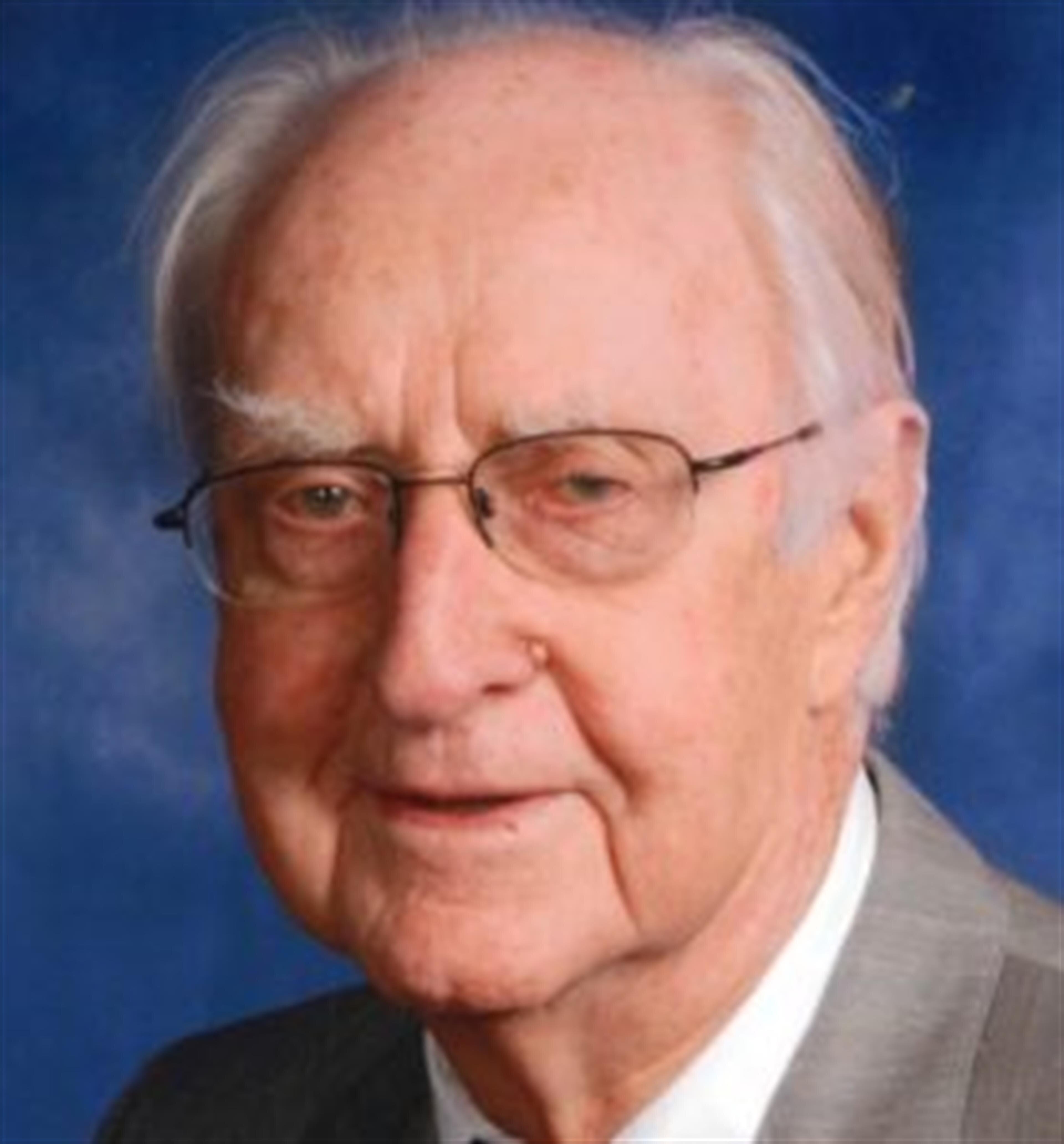 Robert "Bob" Carter