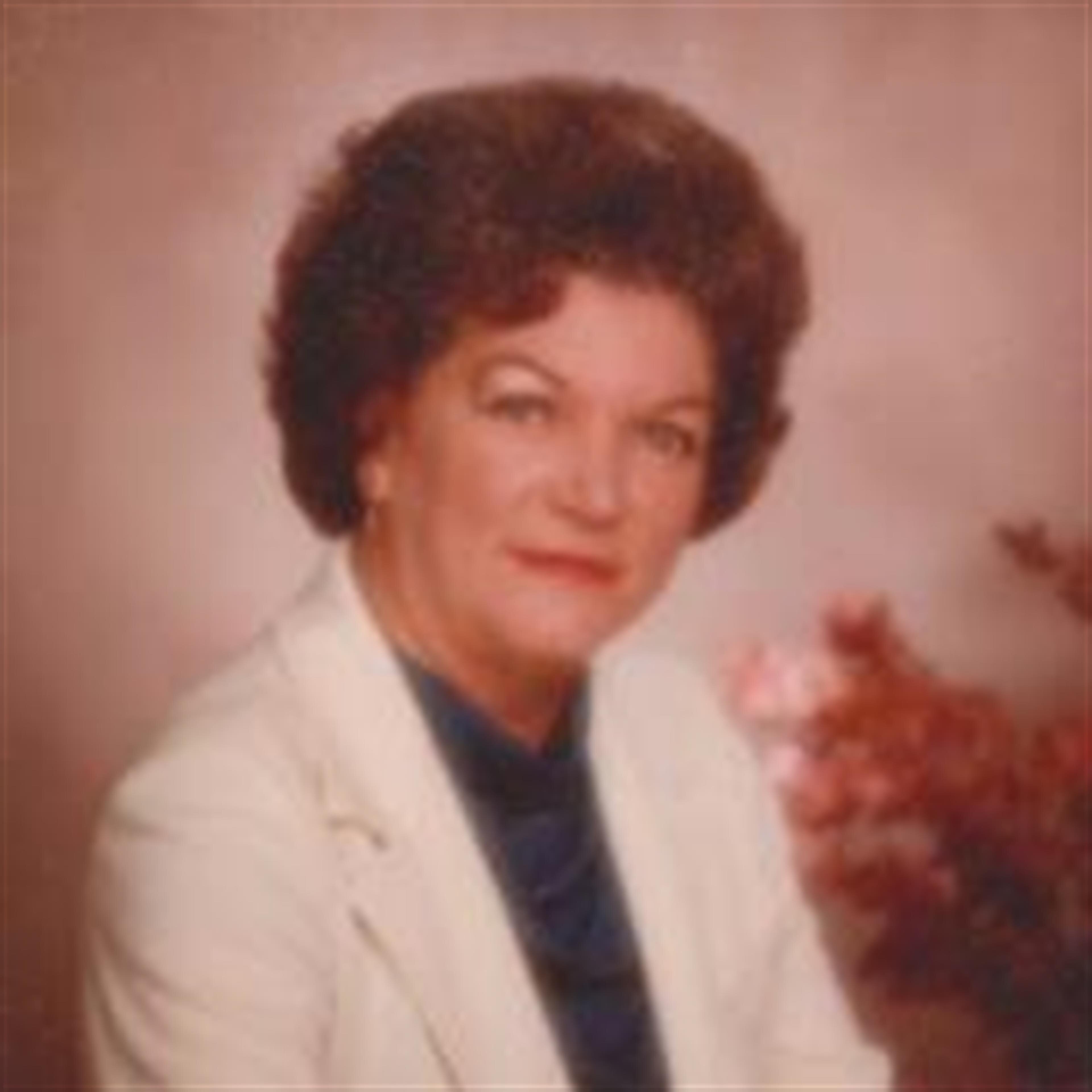Alice  Smith Hollowell