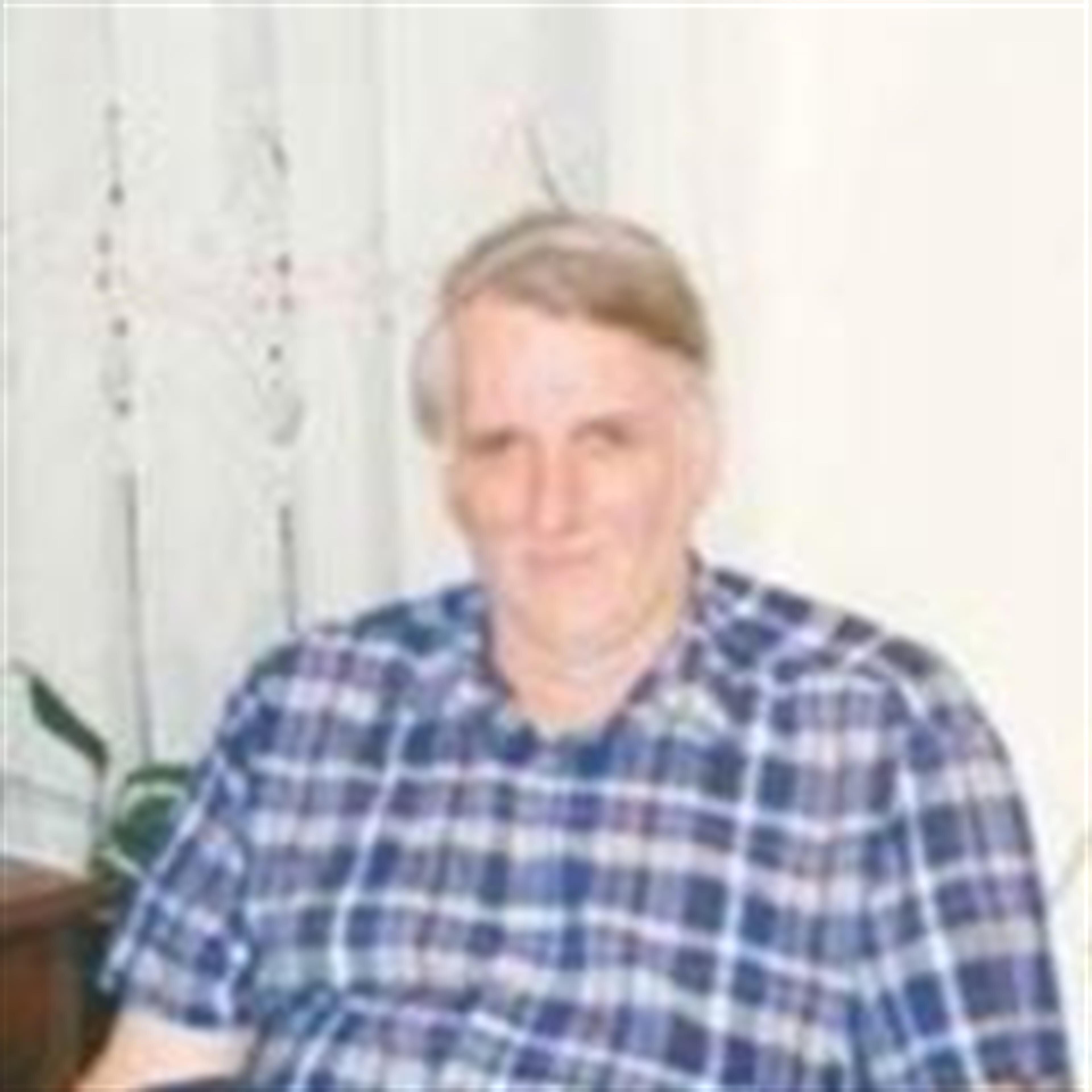 Barry  Lee Holmes