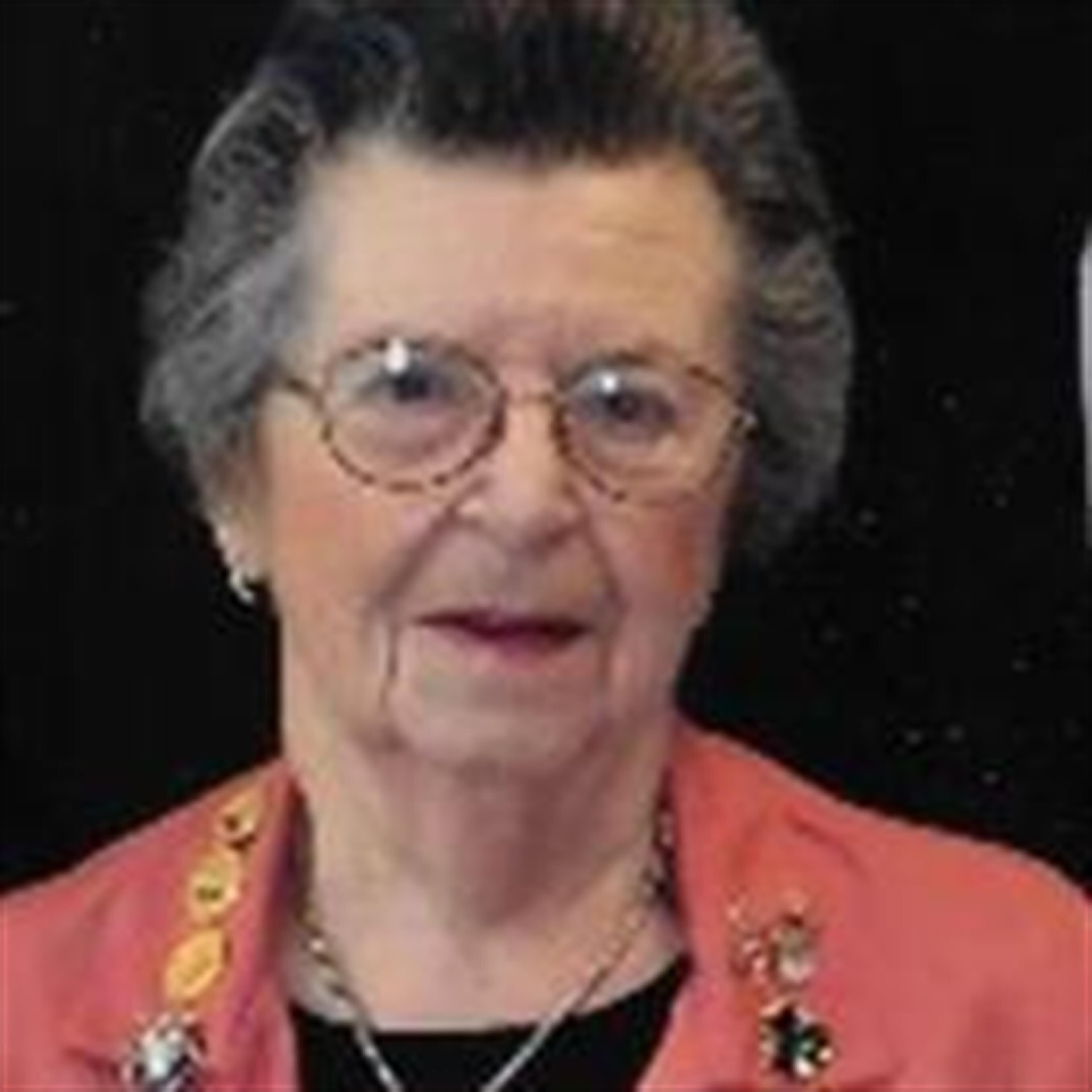 Rosemarie Cross