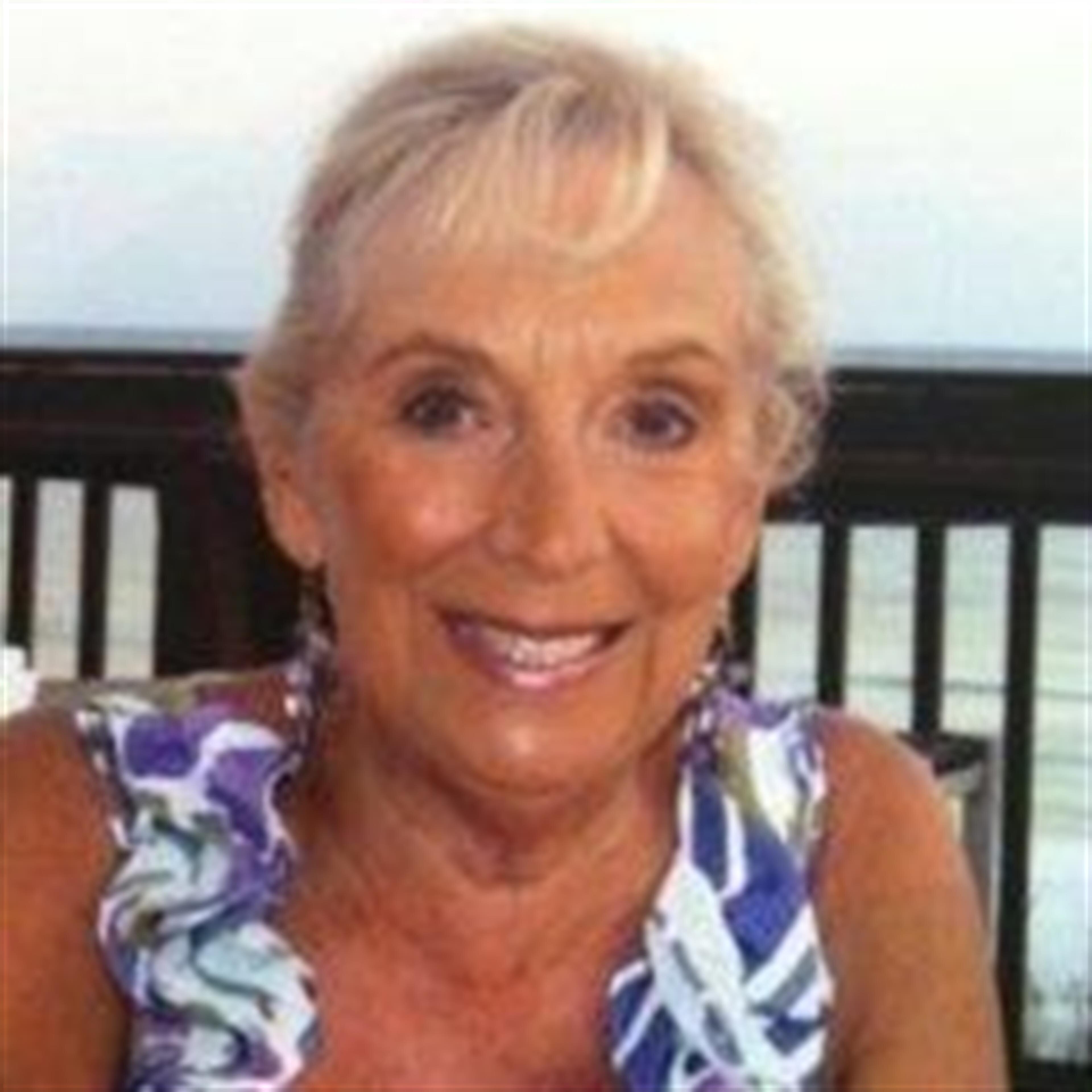 Anita Holt Saed