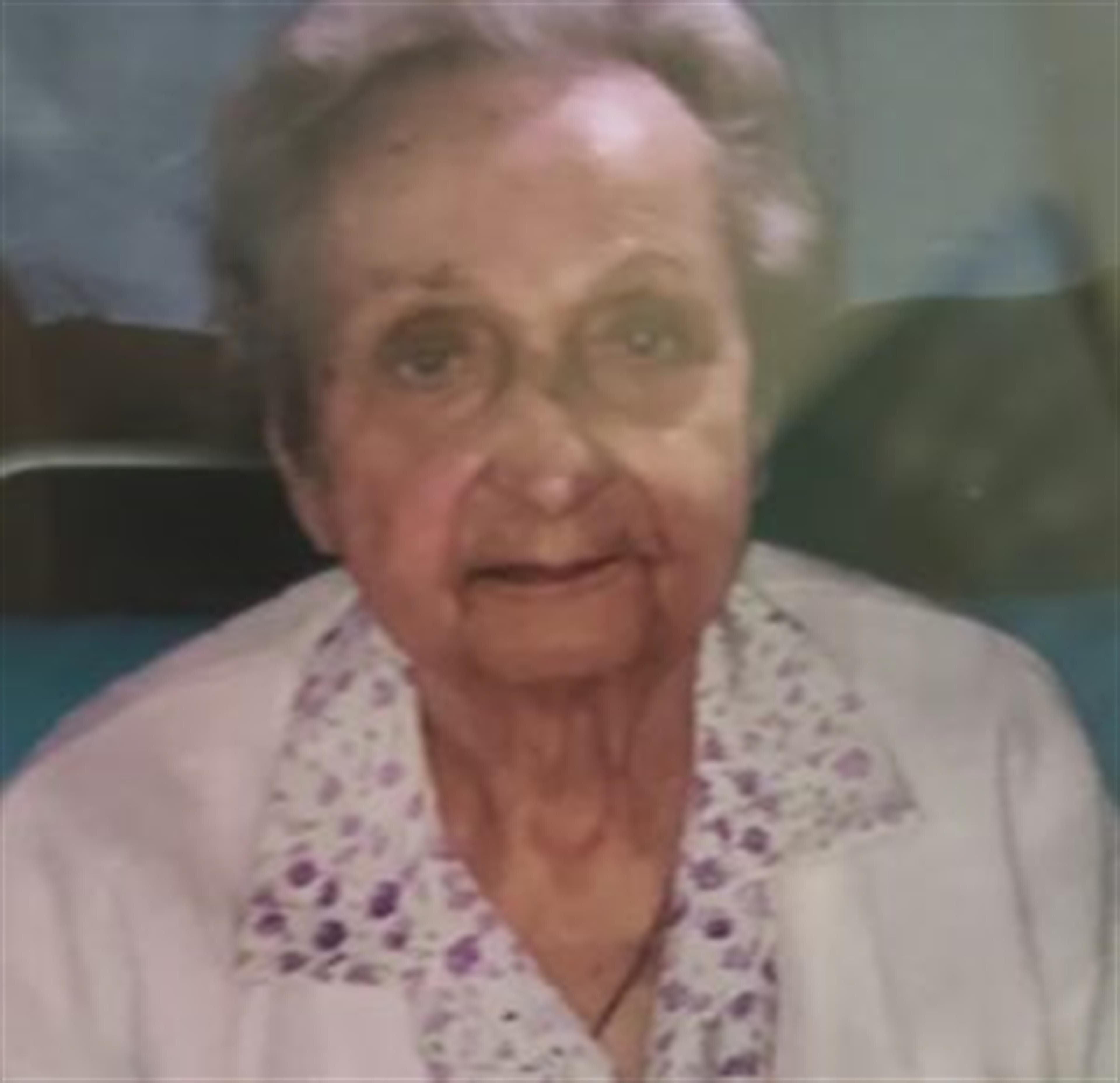 Carmelina Reyes