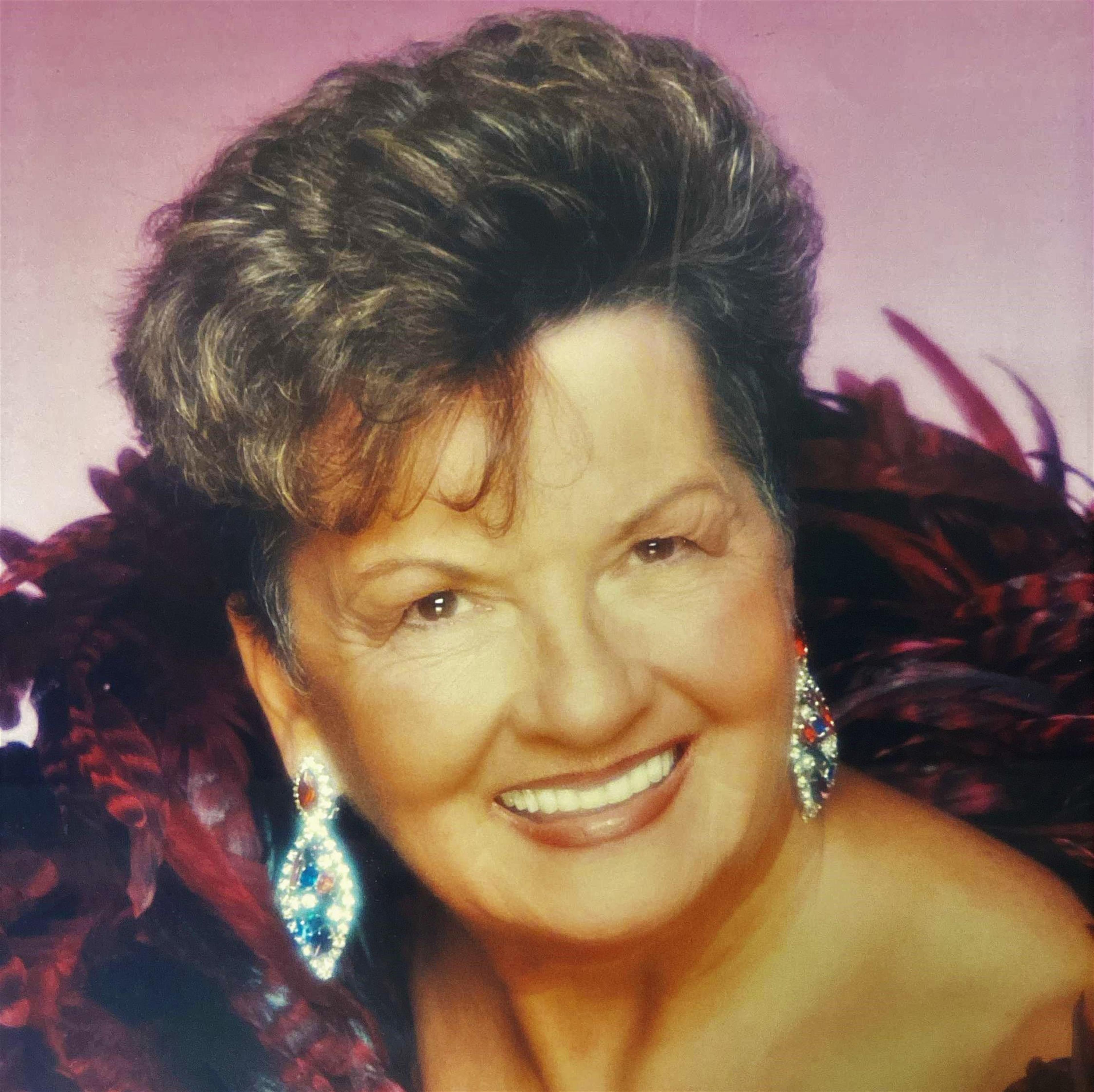 Arlene Victoria Schatz's obituary picture