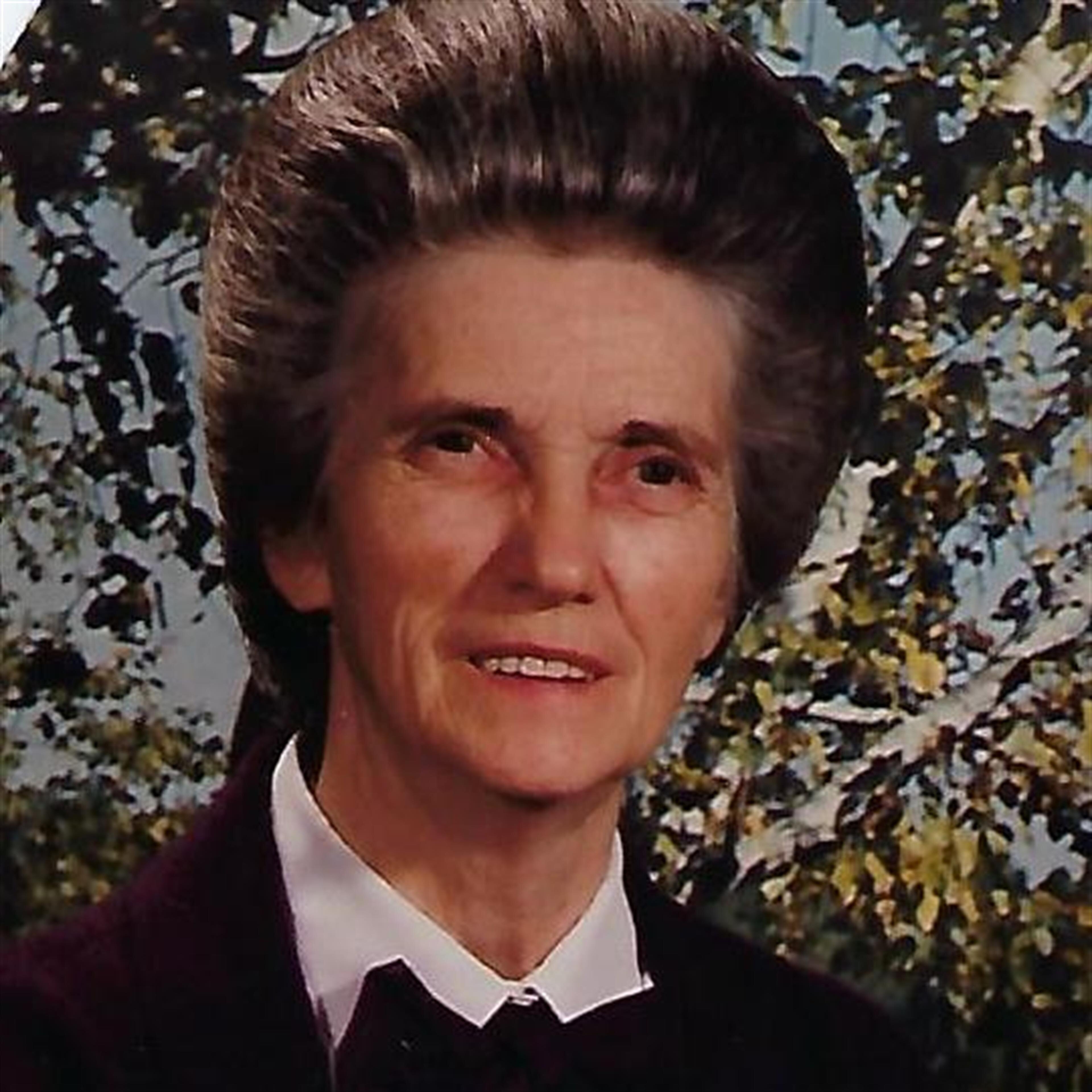 Mrs. Estelle  Stewart