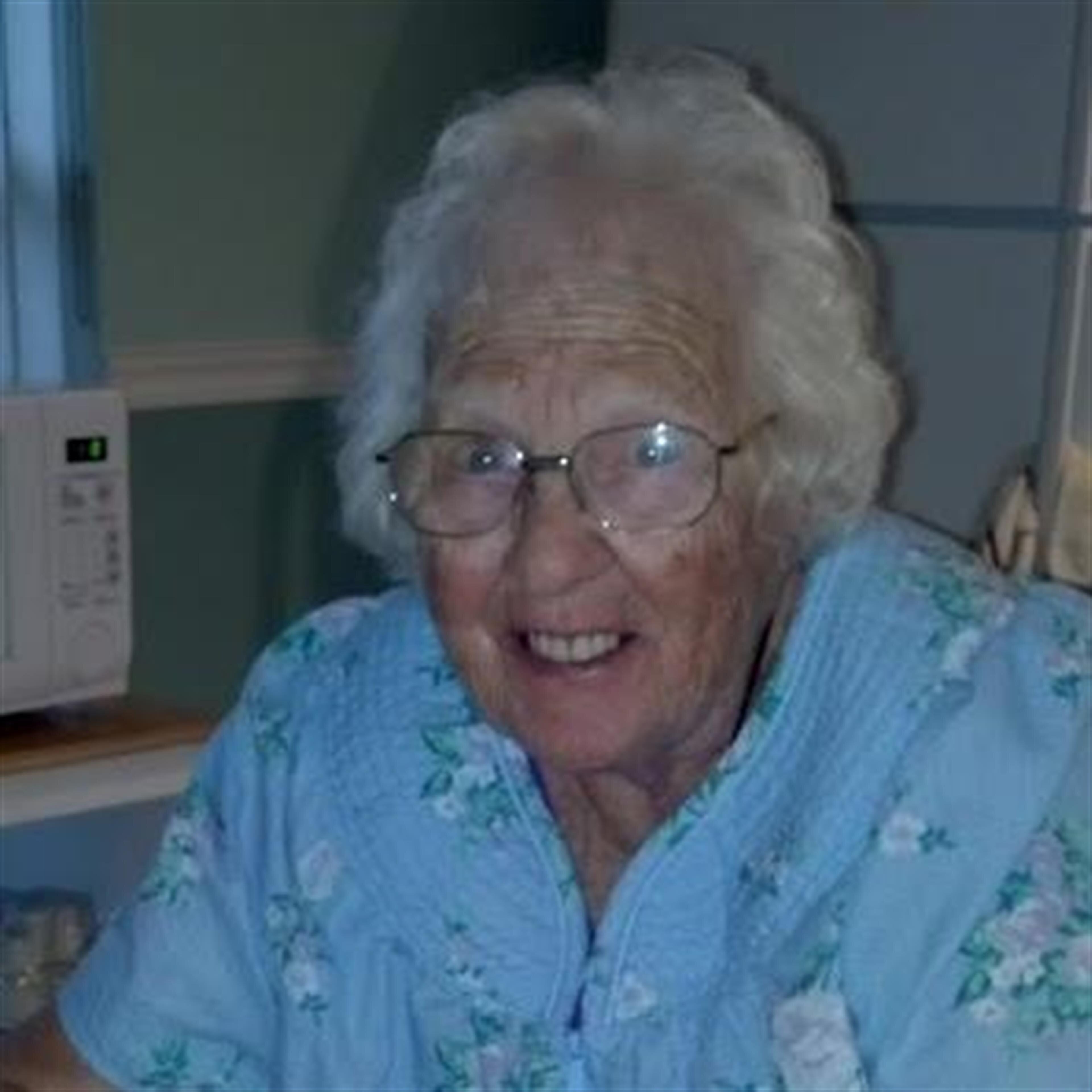 Loretta Zrenner